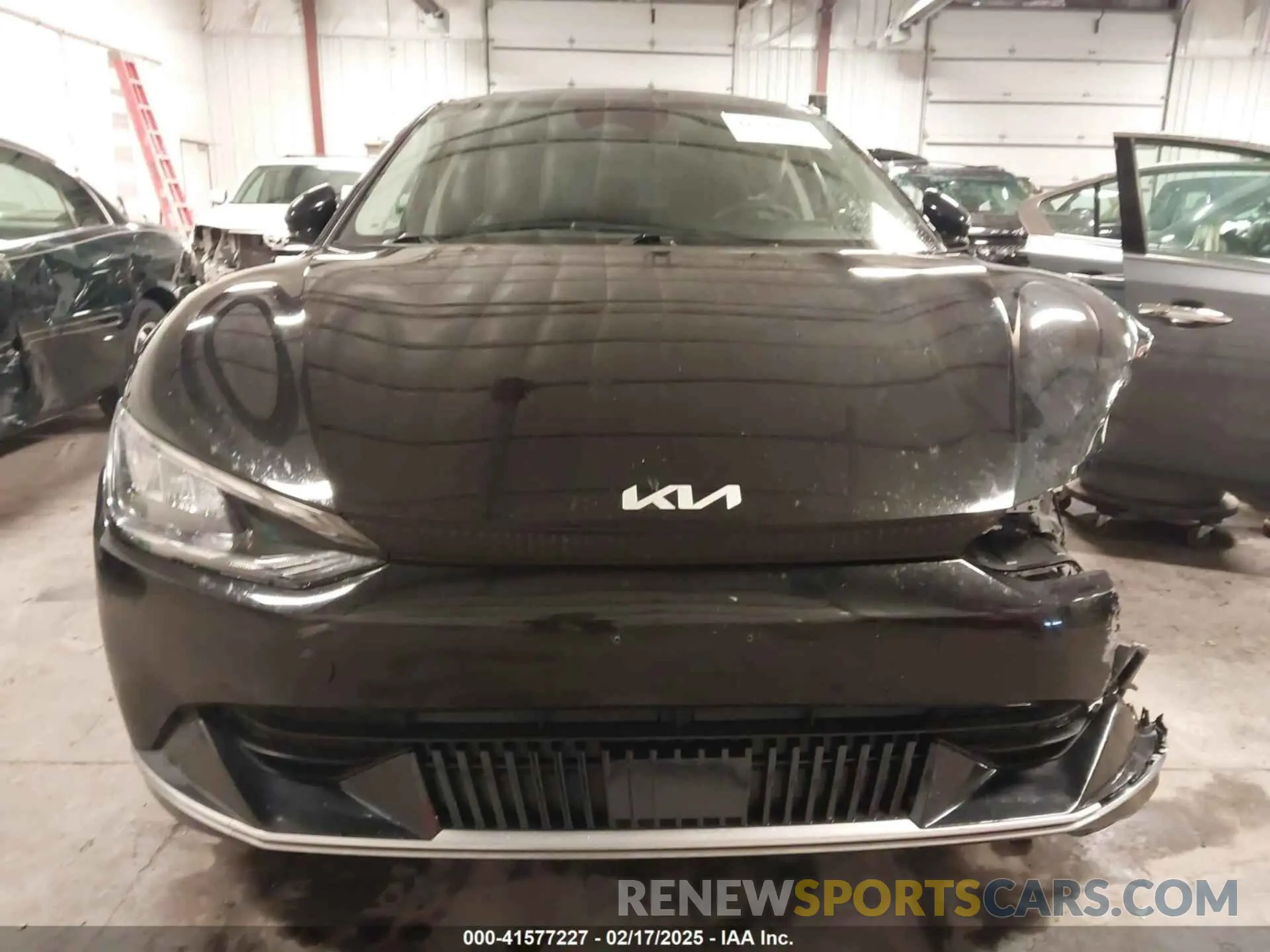 11 fotografías del automóvil dañado KNDC3DLC9N5030514 KIA EV6 2022