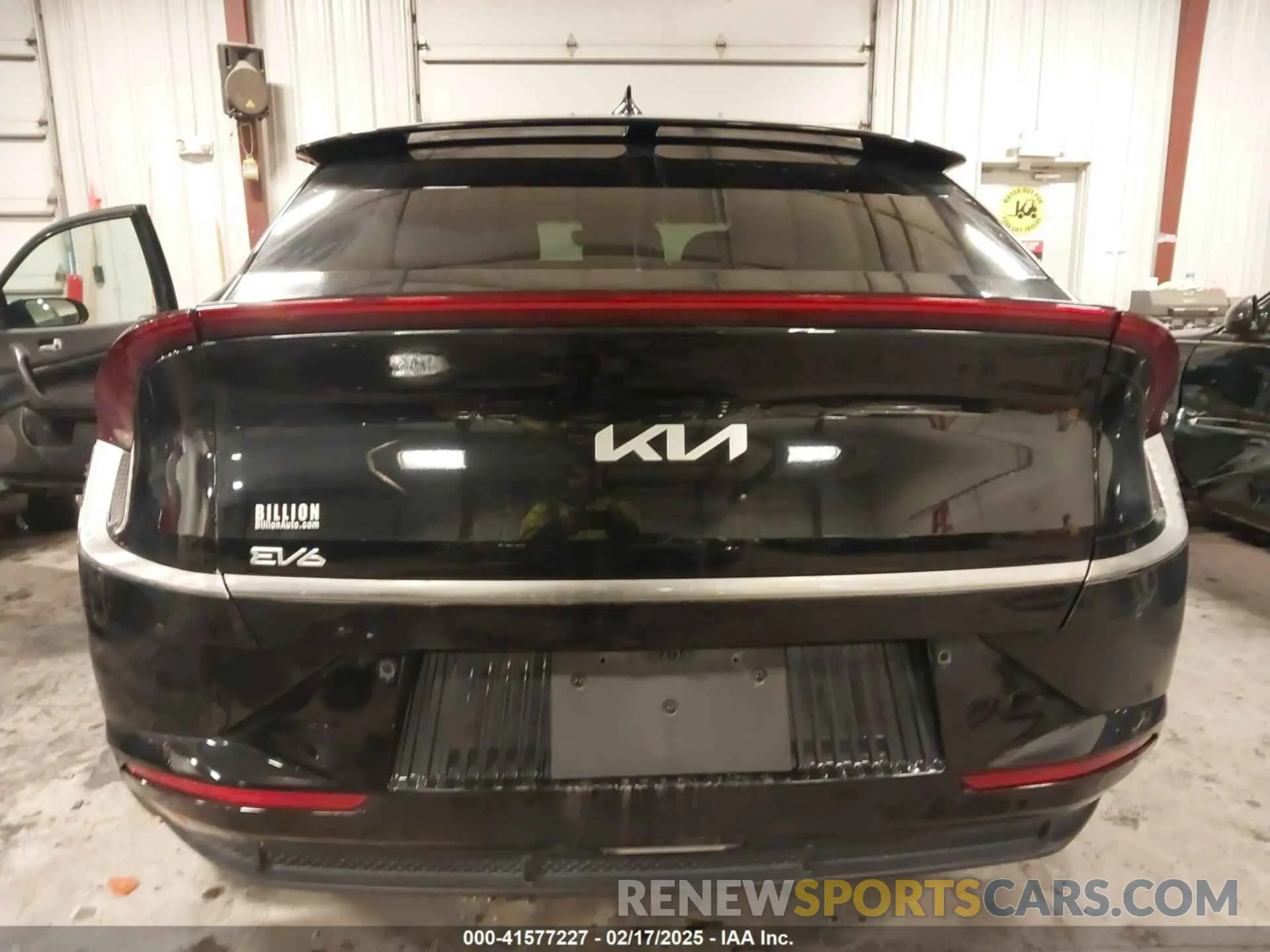 15 fotografías del automóvil dañado KNDC3DLC9N5030514 KIA EV6 2022