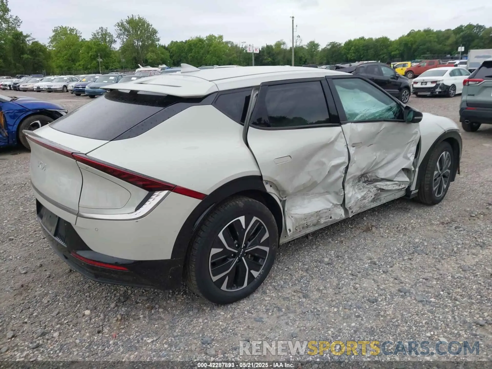 4 fotografías del automóvil dañado KNDC3DLCXN5087157 KIA EV6 2022