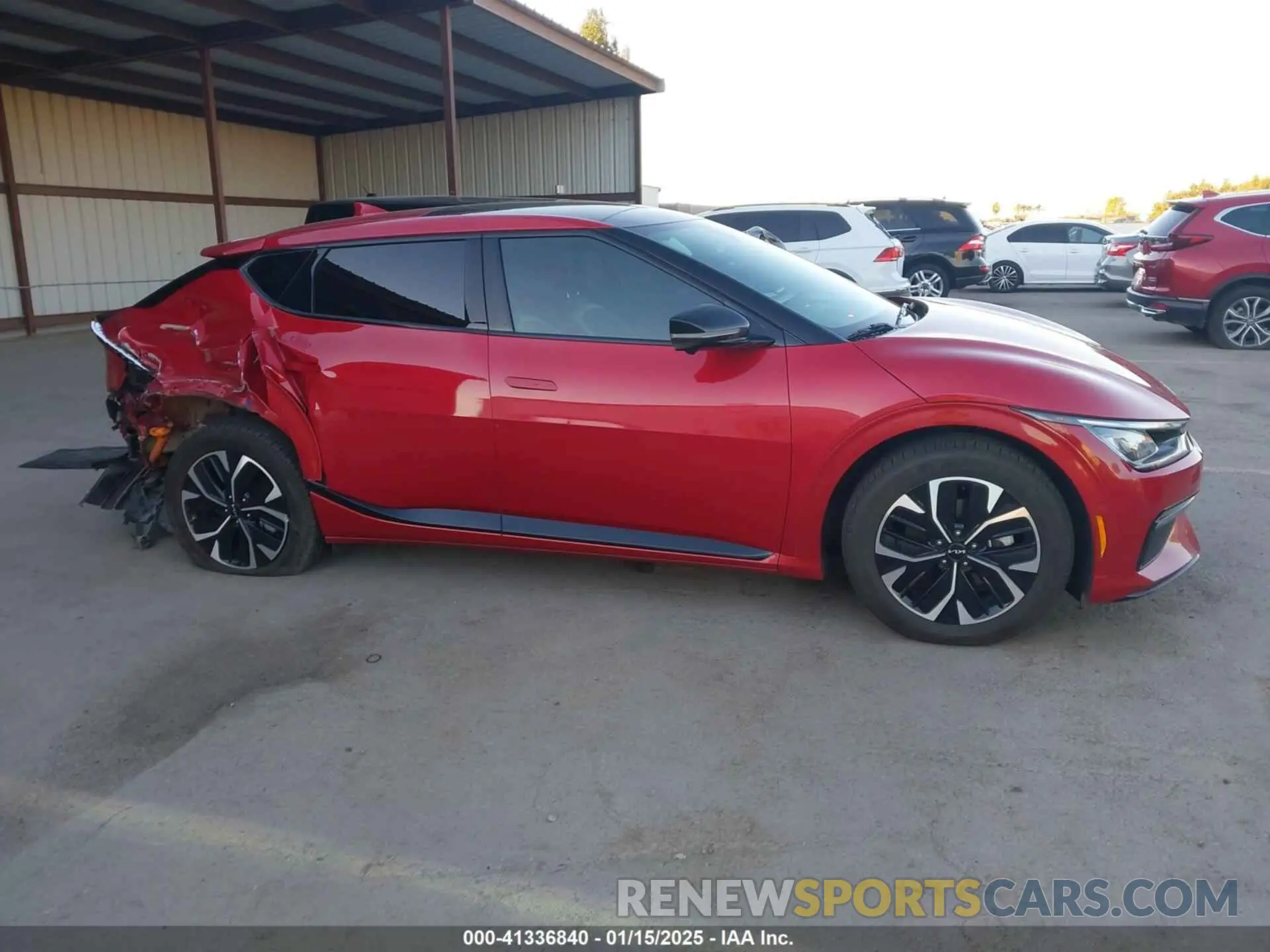 13 fotografías del automóvil dañado KNDC44LA4N5080250 KIA EV6 2022
