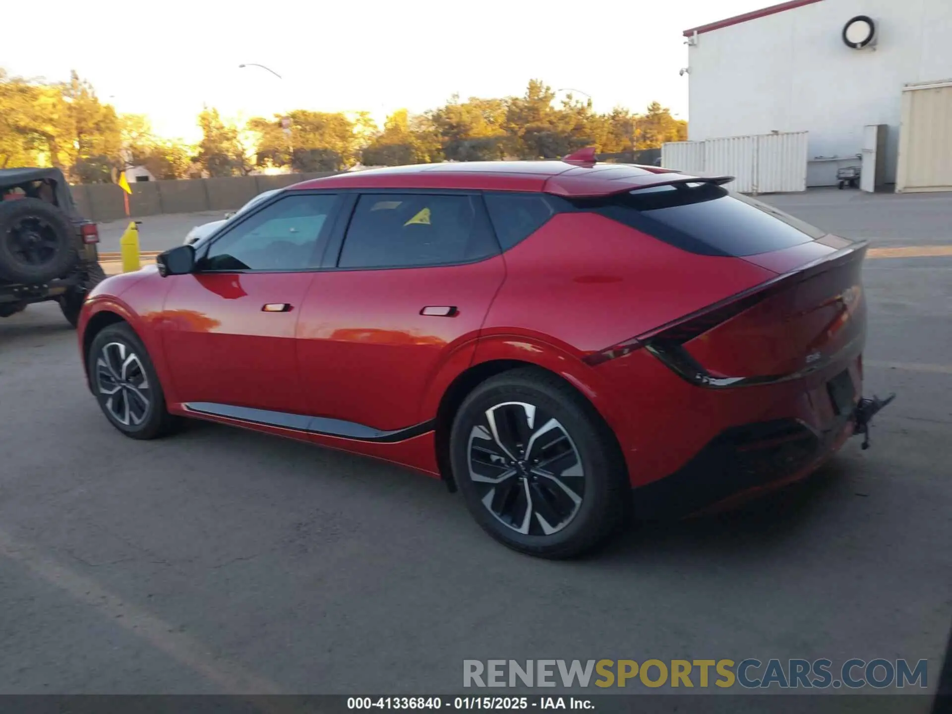 14 fotografías del automóvil dañado KNDC44LA4N5080250 KIA EV6 2022