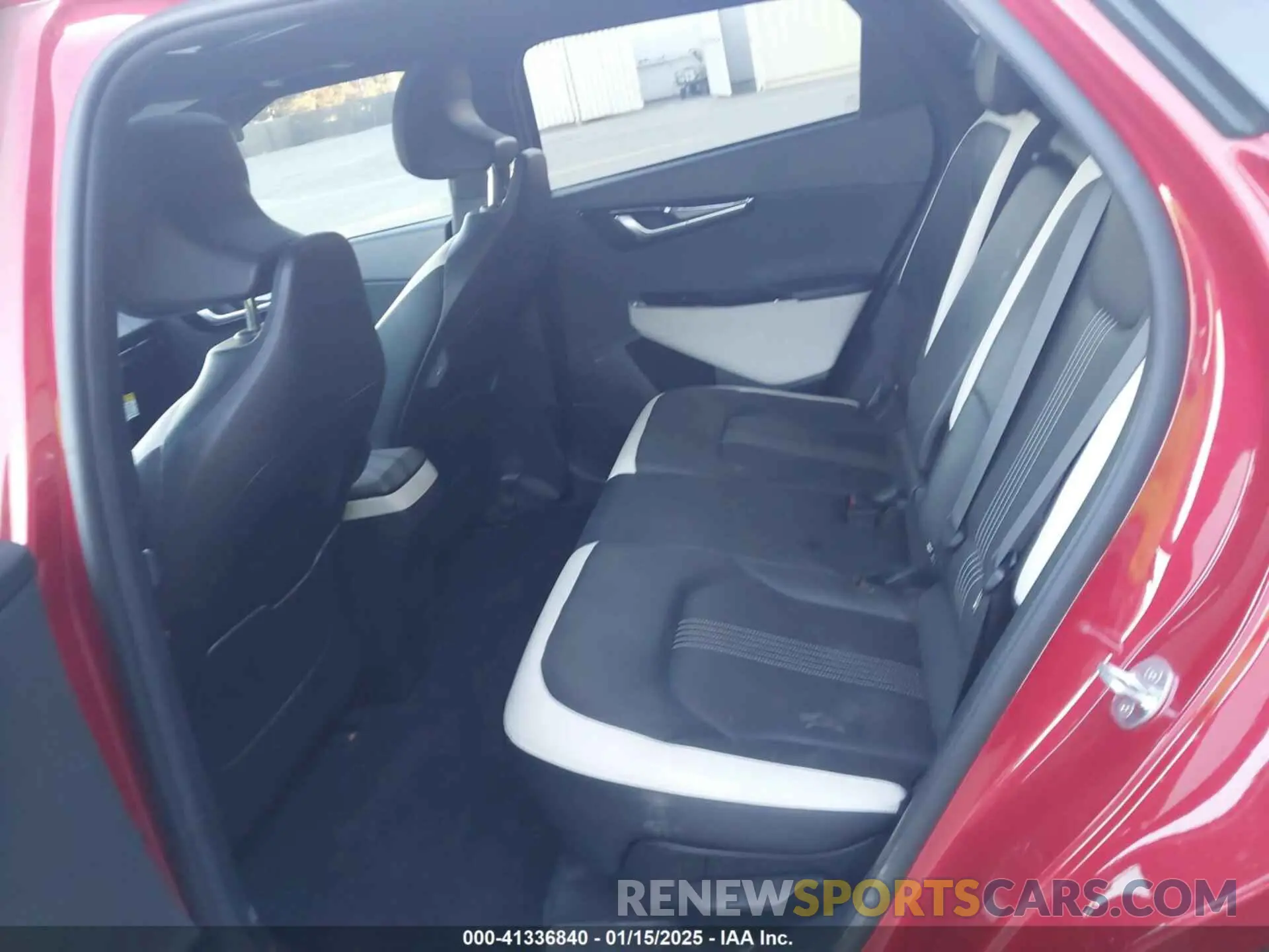 8 fotografías del automóvil dañado KNDC44LA4N5080250 KIA EV6 2022