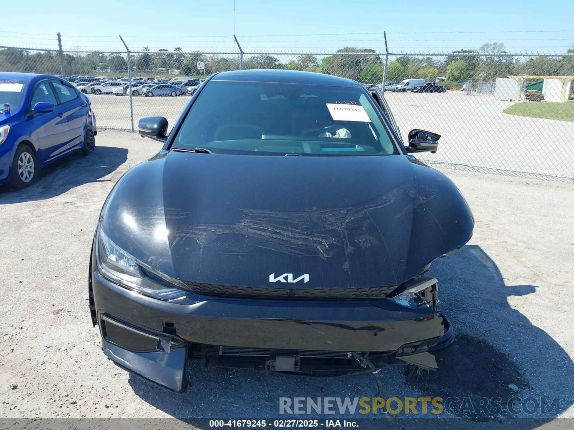 13 fotografías del automóvil dañado KNDC44LA7N5027008 KIA EV6 2022