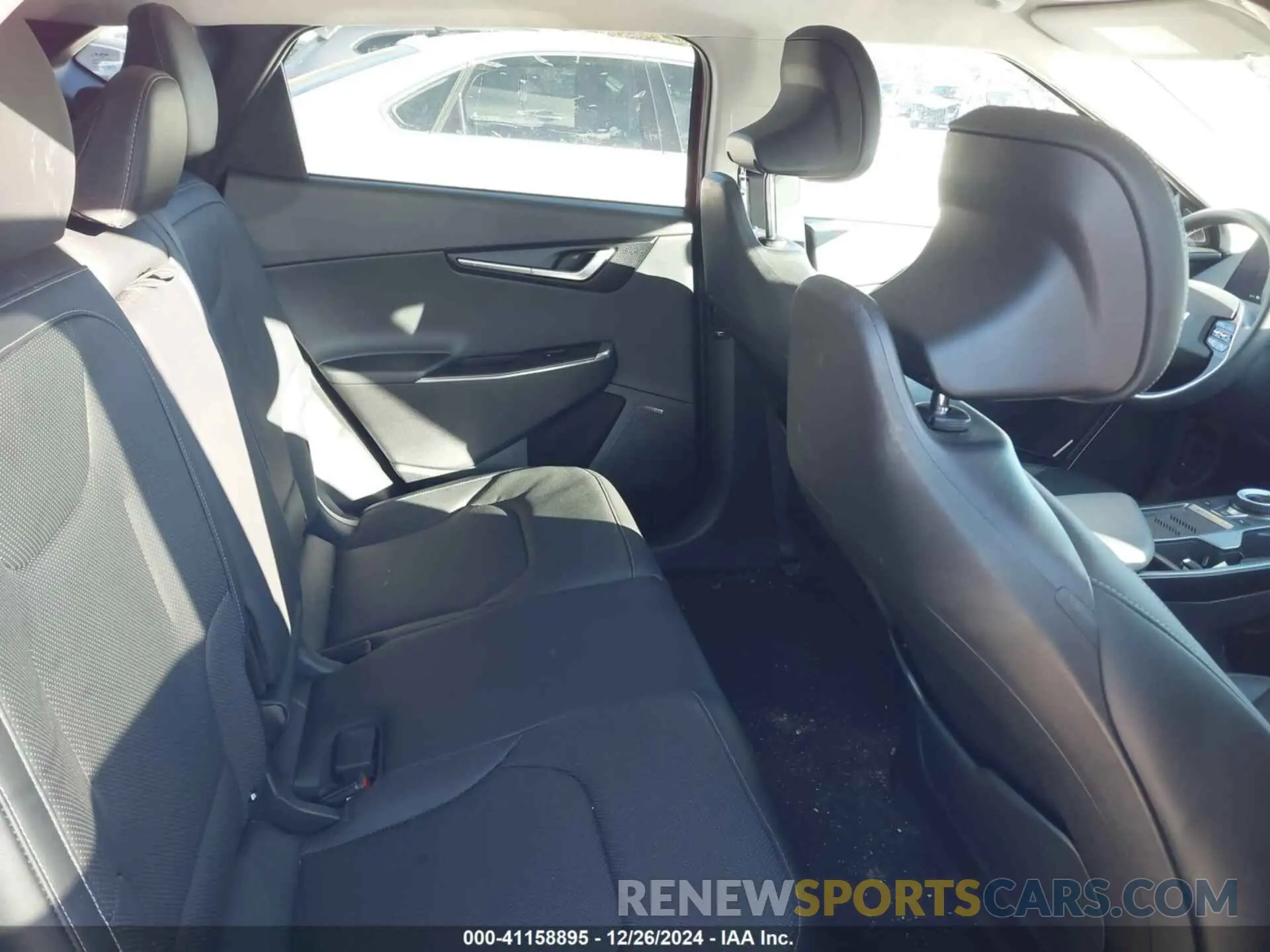 8 fotografías del automóvil dañado KNDC34LA3P5098017 KIA EV6 2023