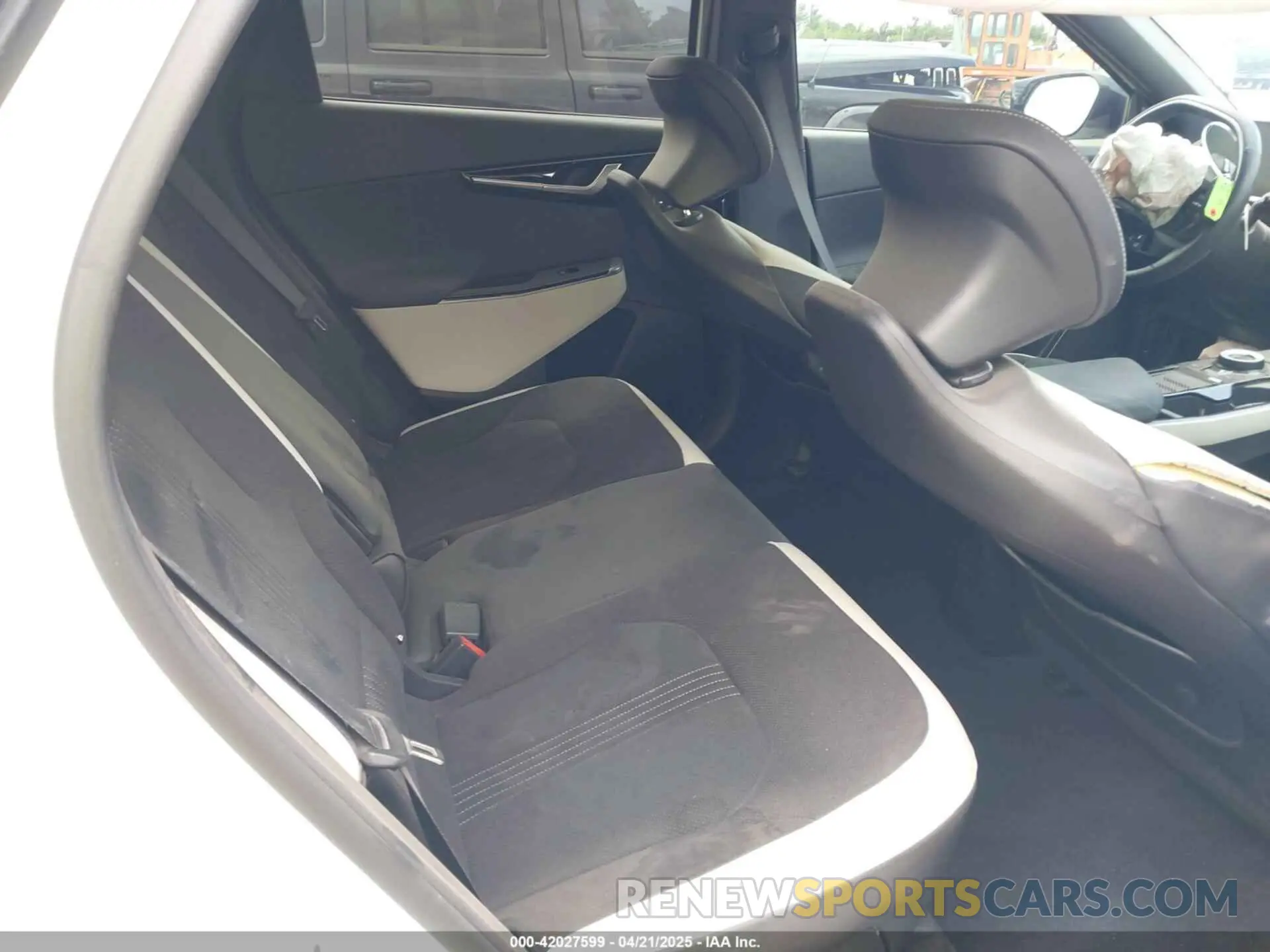 8 fotografías del automóvil dañado KNDC44LA4P5101245 KIA EV6 2023
