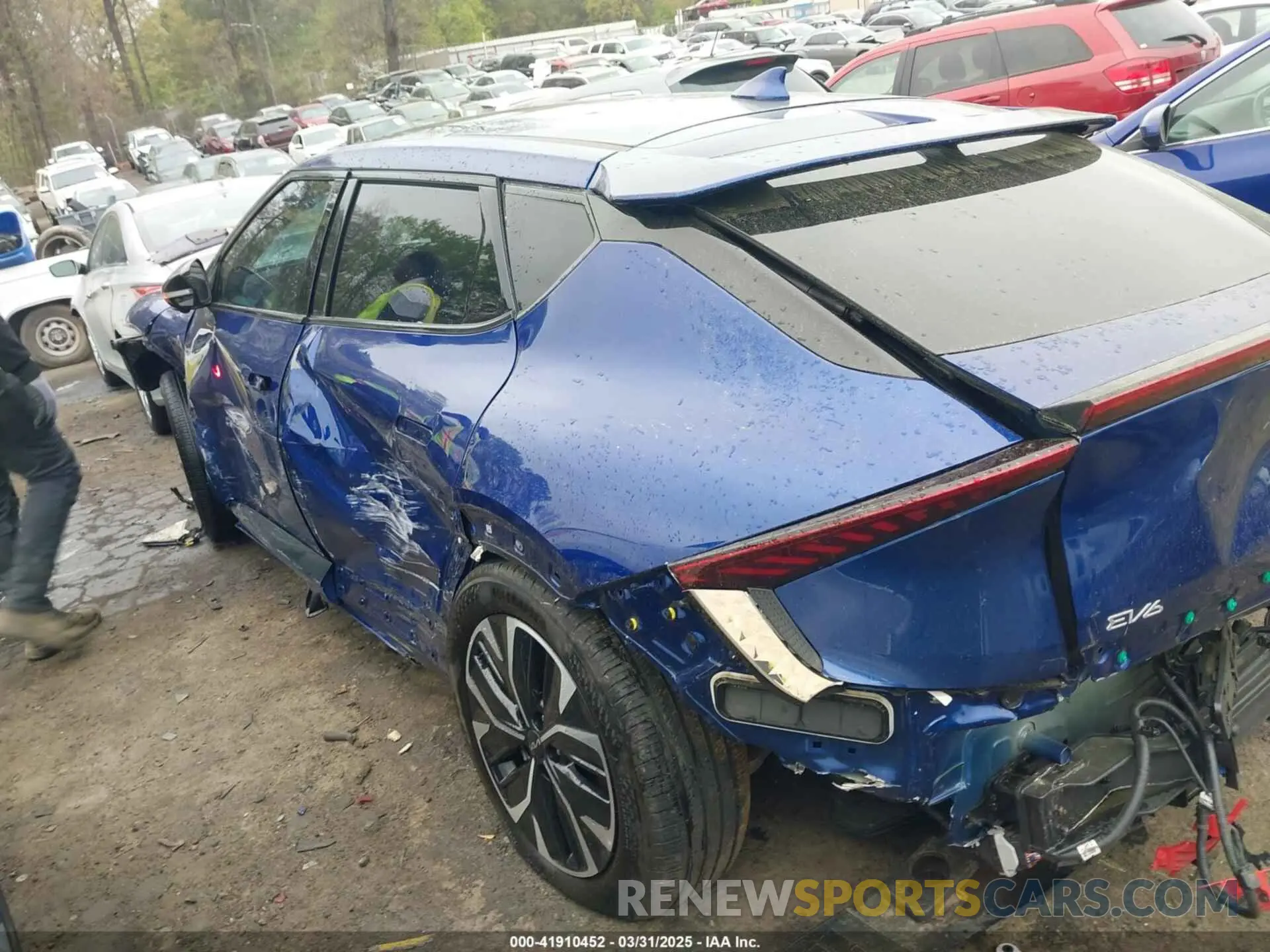 13 fotografías del automóvil dañado KNDC44LA8P5100440 KIA EV6 2023