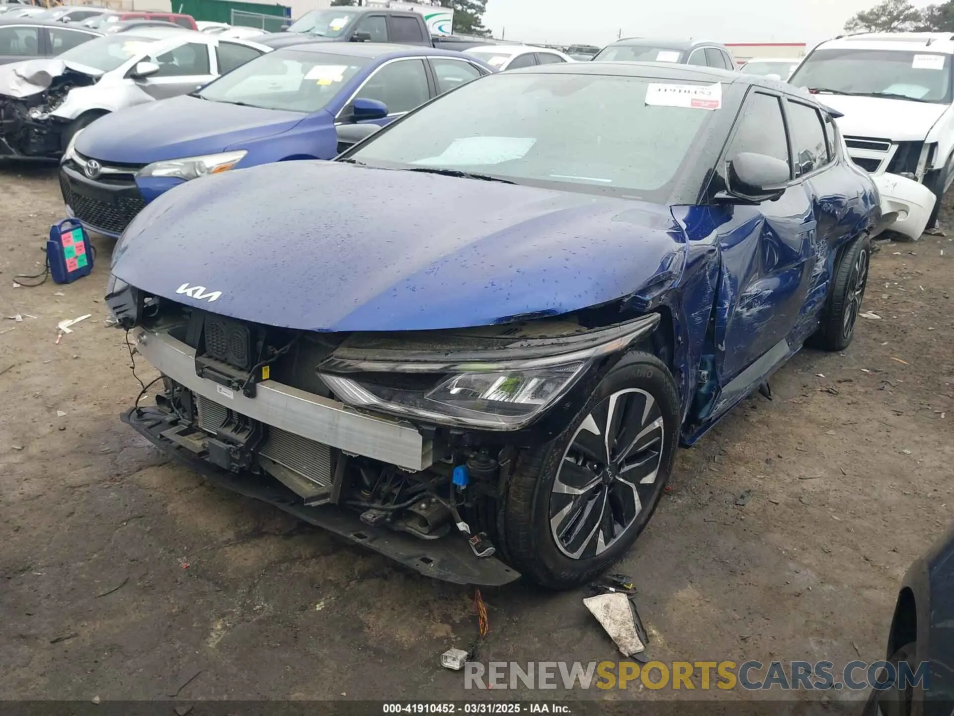 2 fotografías del automóvil dañado KNDC44LA8P5100440 KIA EV6 2023