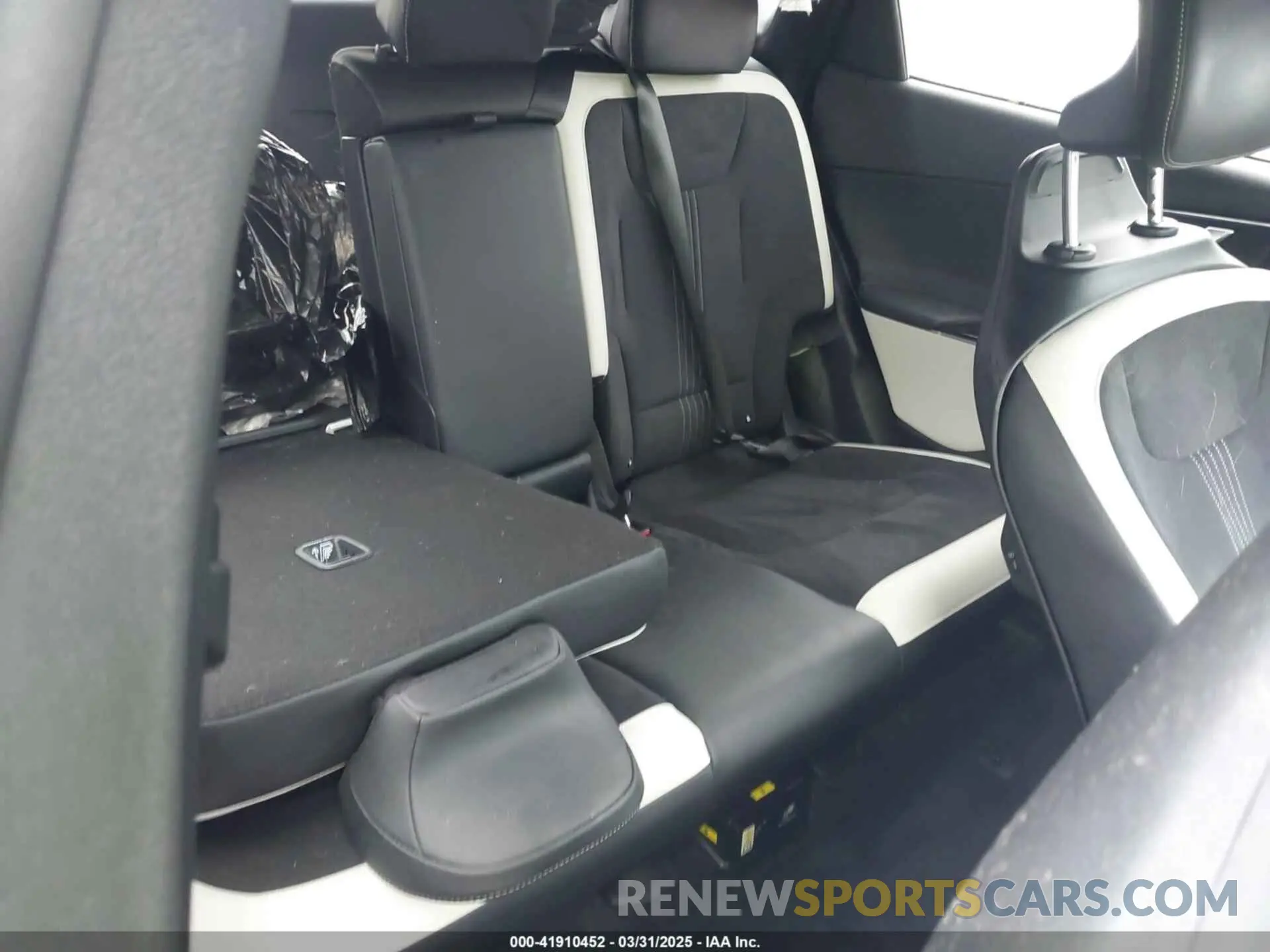 8 fotografías del automóvil dañado KNDC44LA8P5100440 KIA EV6 2023