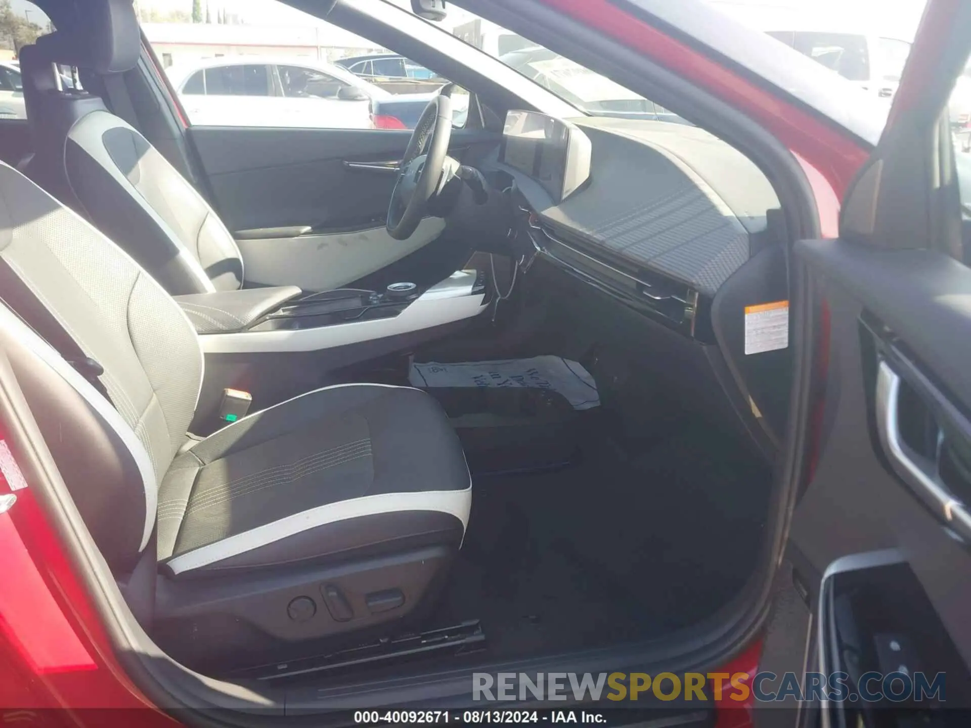 5 fotografías del automóvil dañado KNDC4DLC3P5113159 KIA EV6 2023