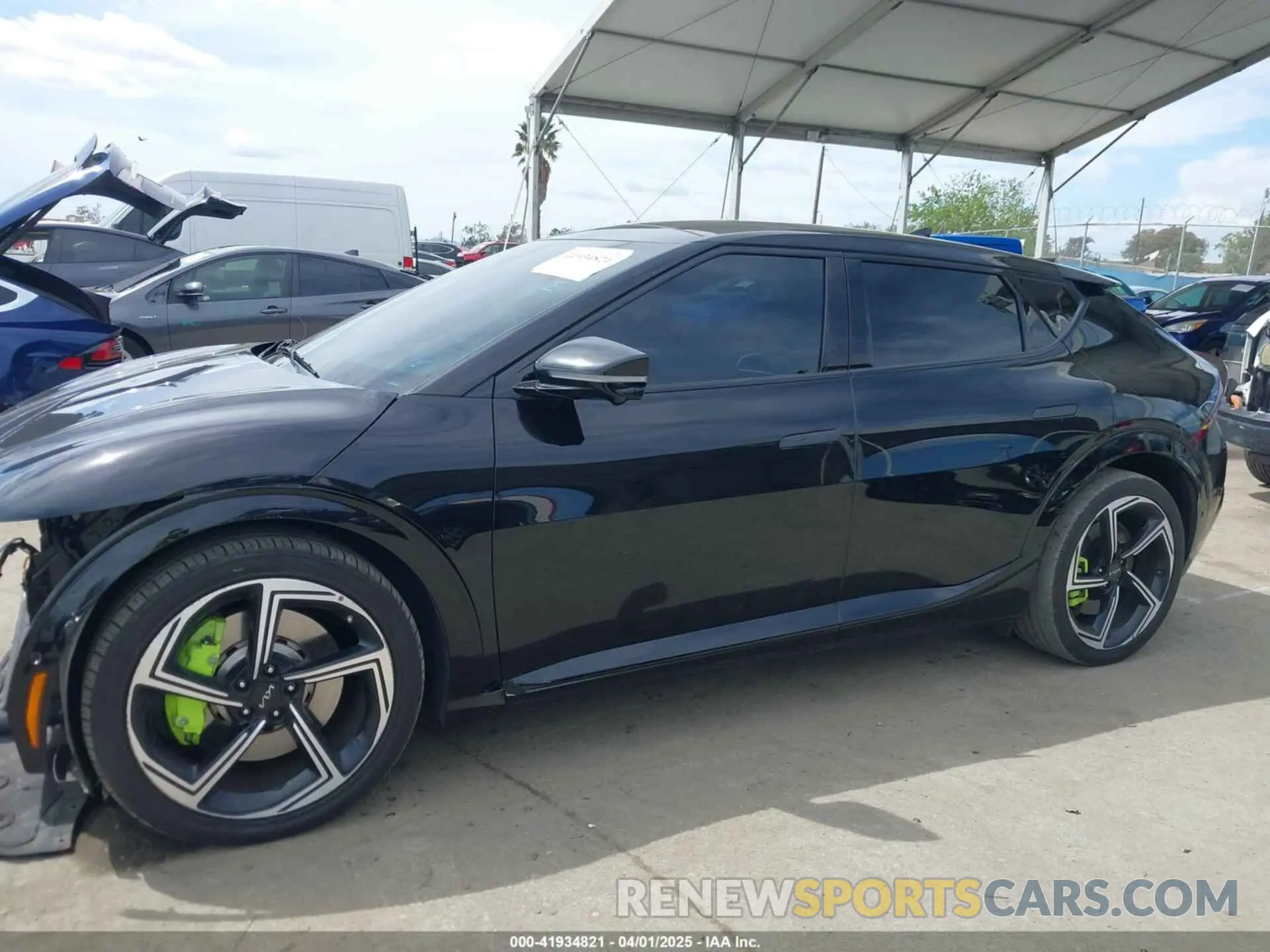 15 fotografías del automóvil dañado KNDC5DLE3P5093252 KIA EV6 2023