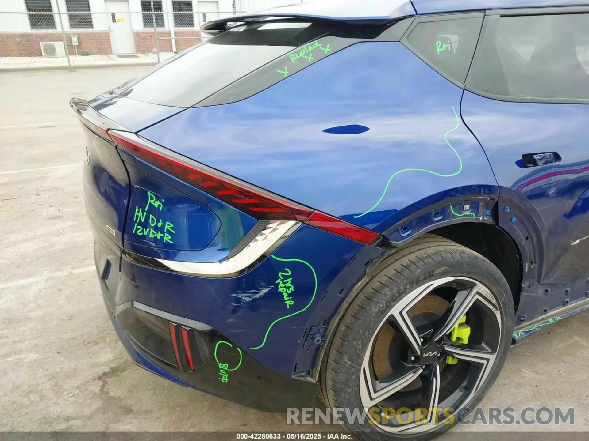 20 fotografías del automóvil dañado KNDC5DLEXP5106028 KIA EV6 2023