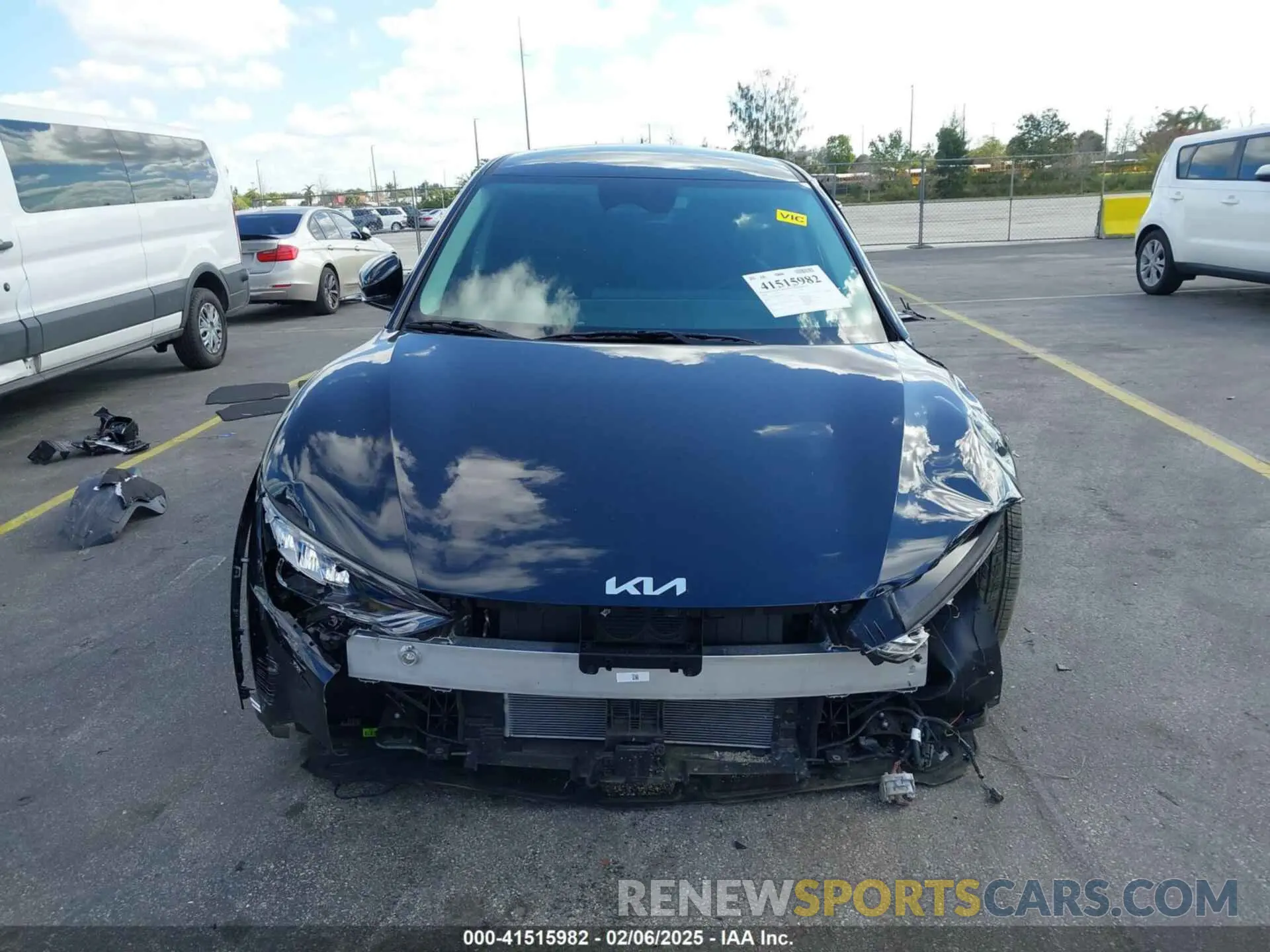 13 fotografías del automóvil dañado KNDC34LA0R5204717 KIA EV6 2024