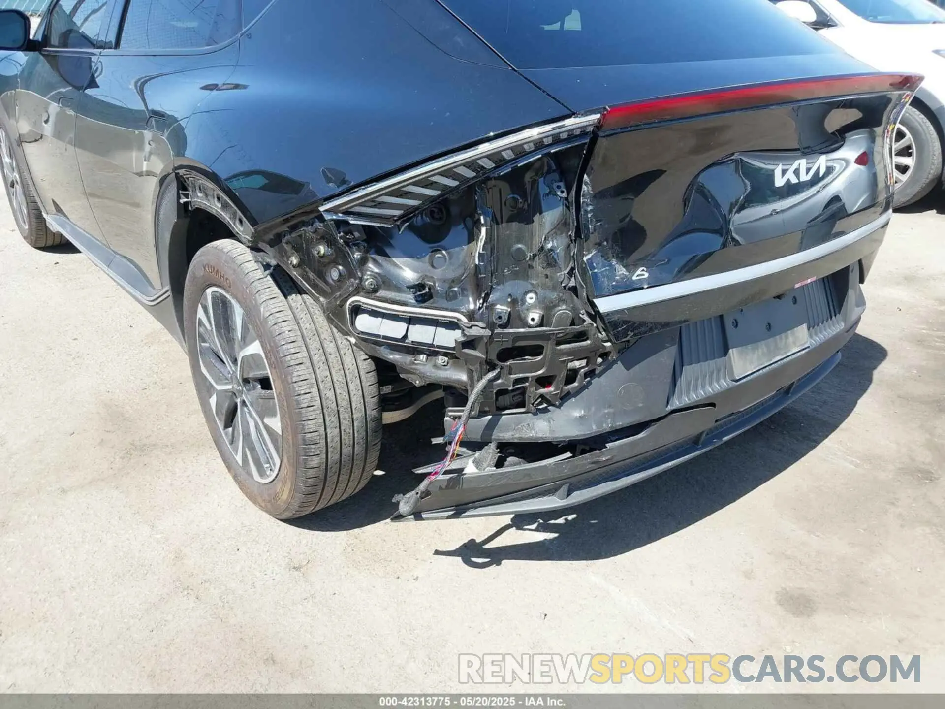 6 fotografías del automóvil dañado KNDC34LA8R5189030 KIA EV6 2024