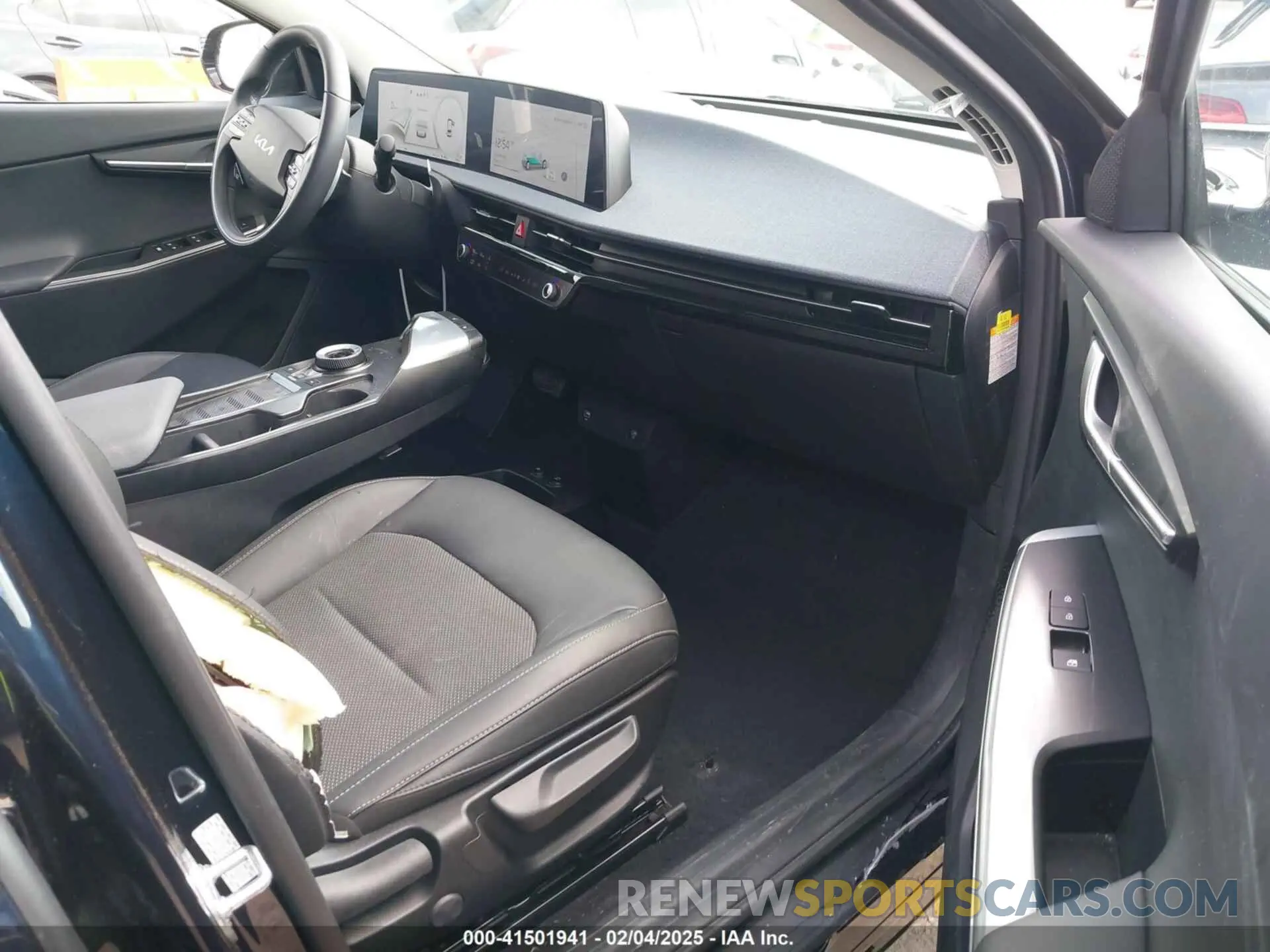 5 fotografías del automóvil dañado KNDC34LB8R5210838 KIA EV6 2024
