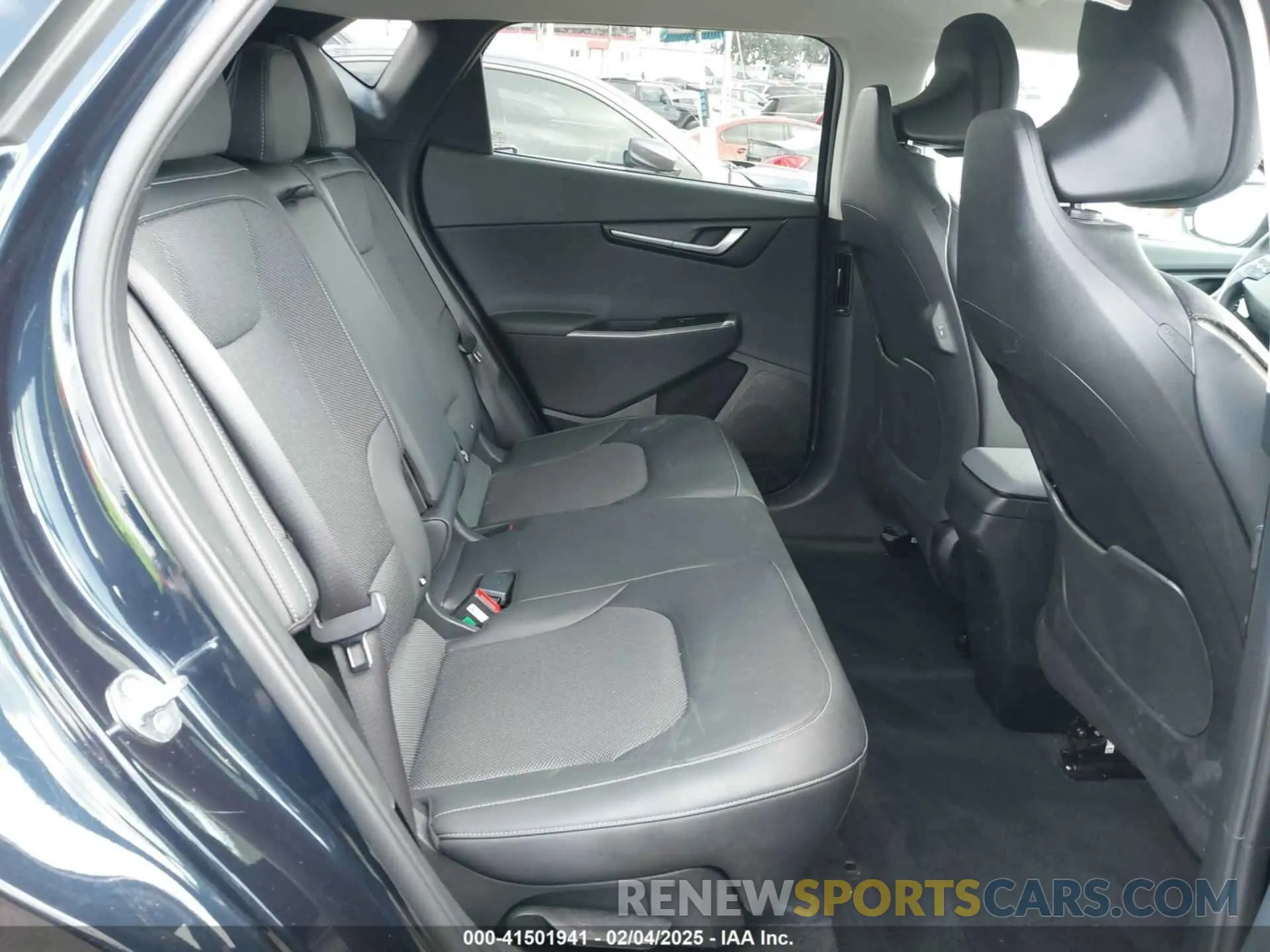 8 fotografías del automóvil dañado KNDC34LB8R5210838 KIA EV6 2024