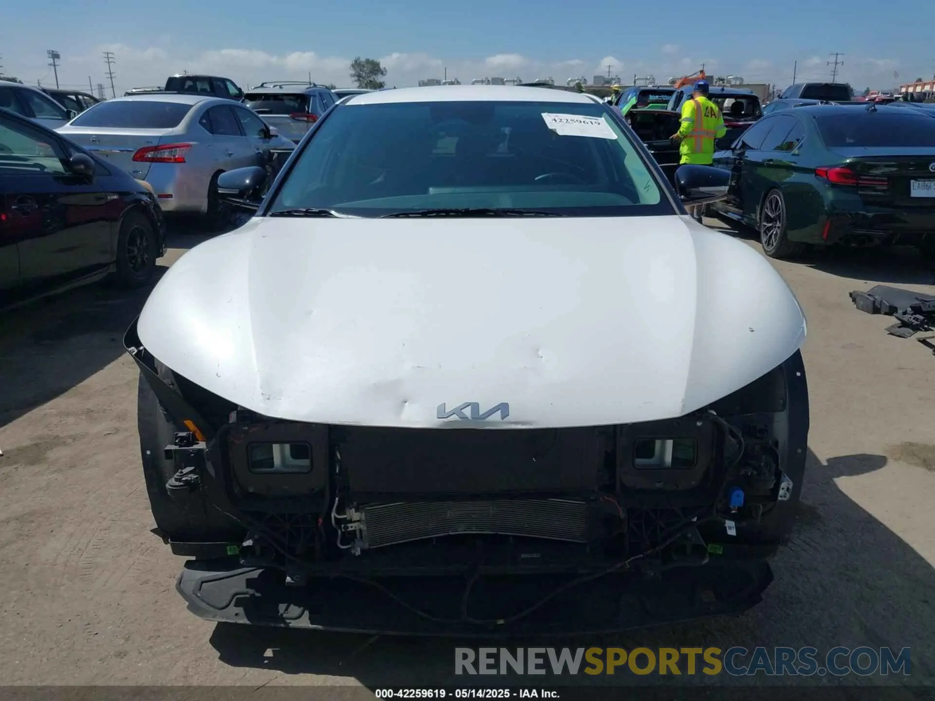 13 fotografías del automóvil dañado KNDC34LB8R5616814 KIA EV6 2024