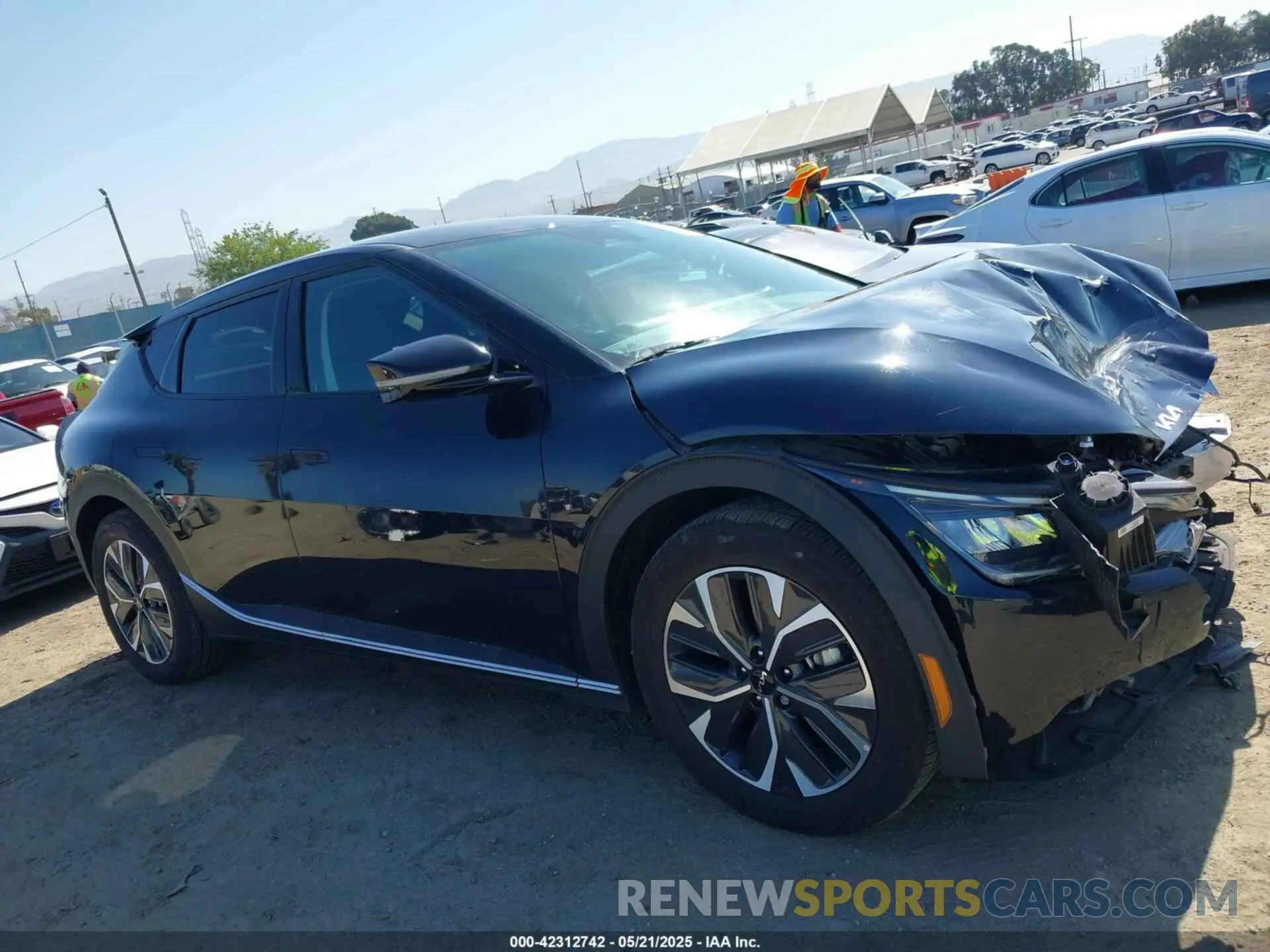 14 fotografías del automóvil dañado KNDC3DLC0R5210373 KIA EV6 2024