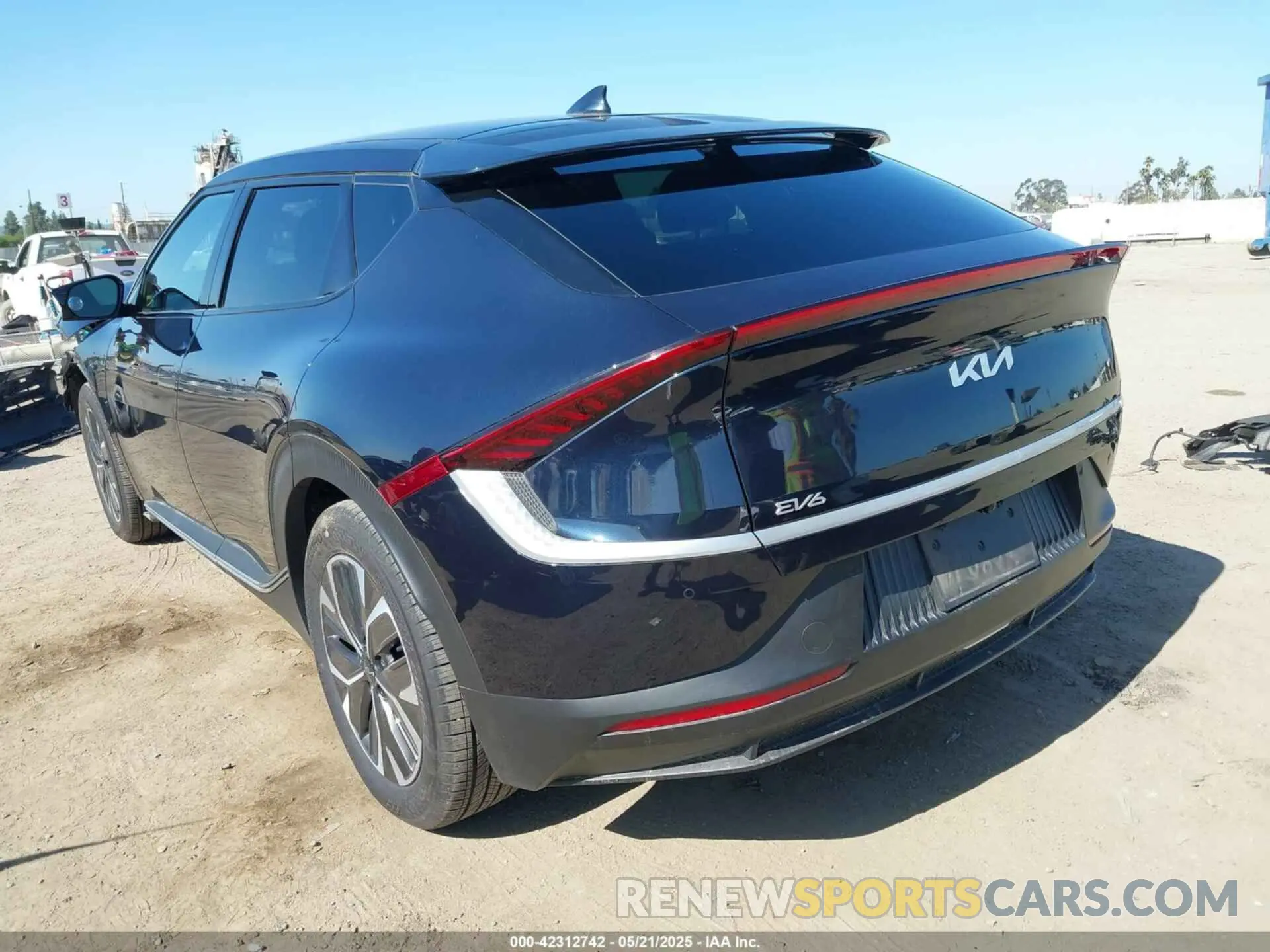 3 fotografías del automóvil dañado KNDC3DLC0R5210373 KIA EV6 2024
