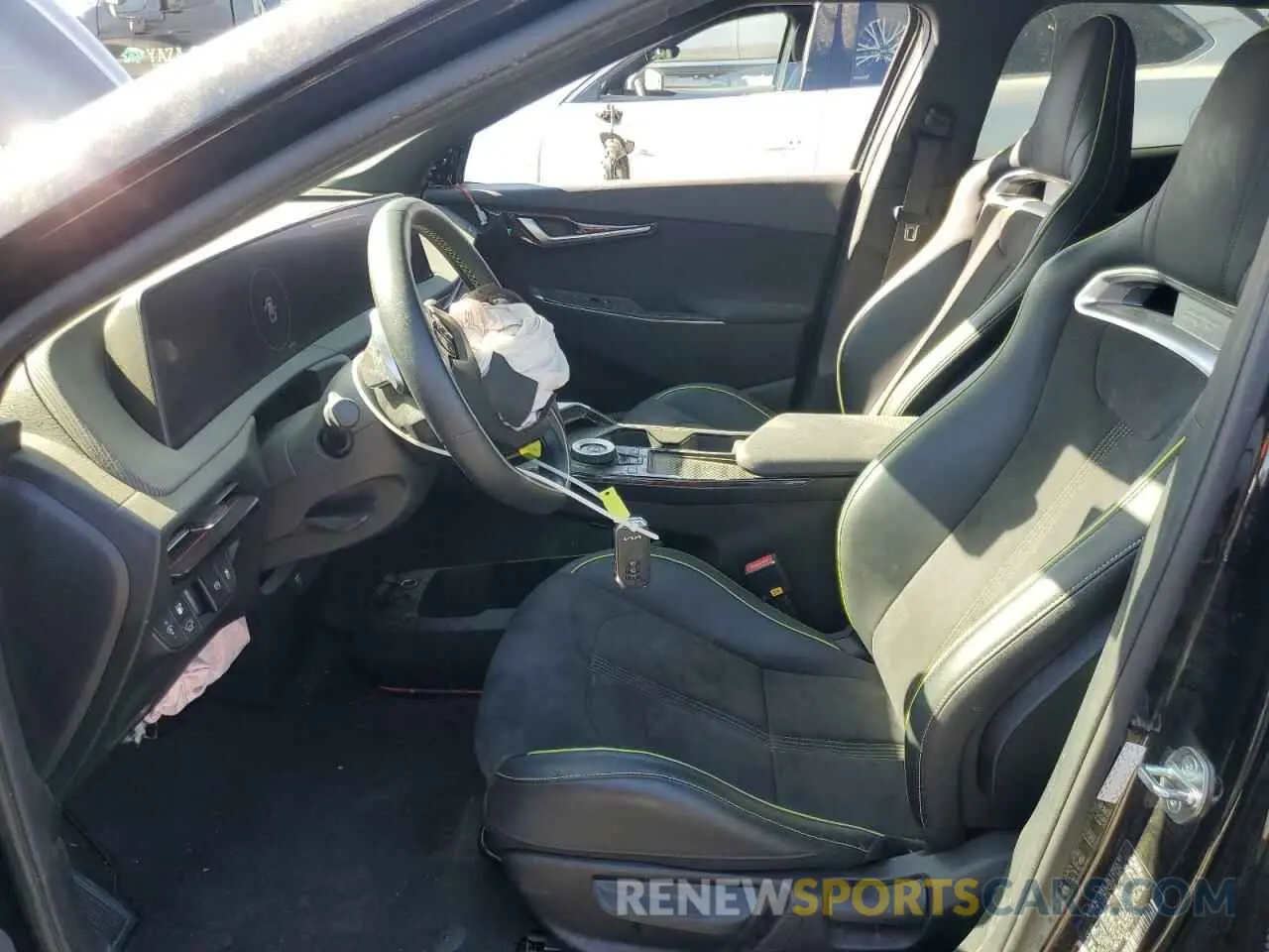 7 fotografías del automóvil dañado KNDC5DLE7P5132716 KIA EV6 GT 2023