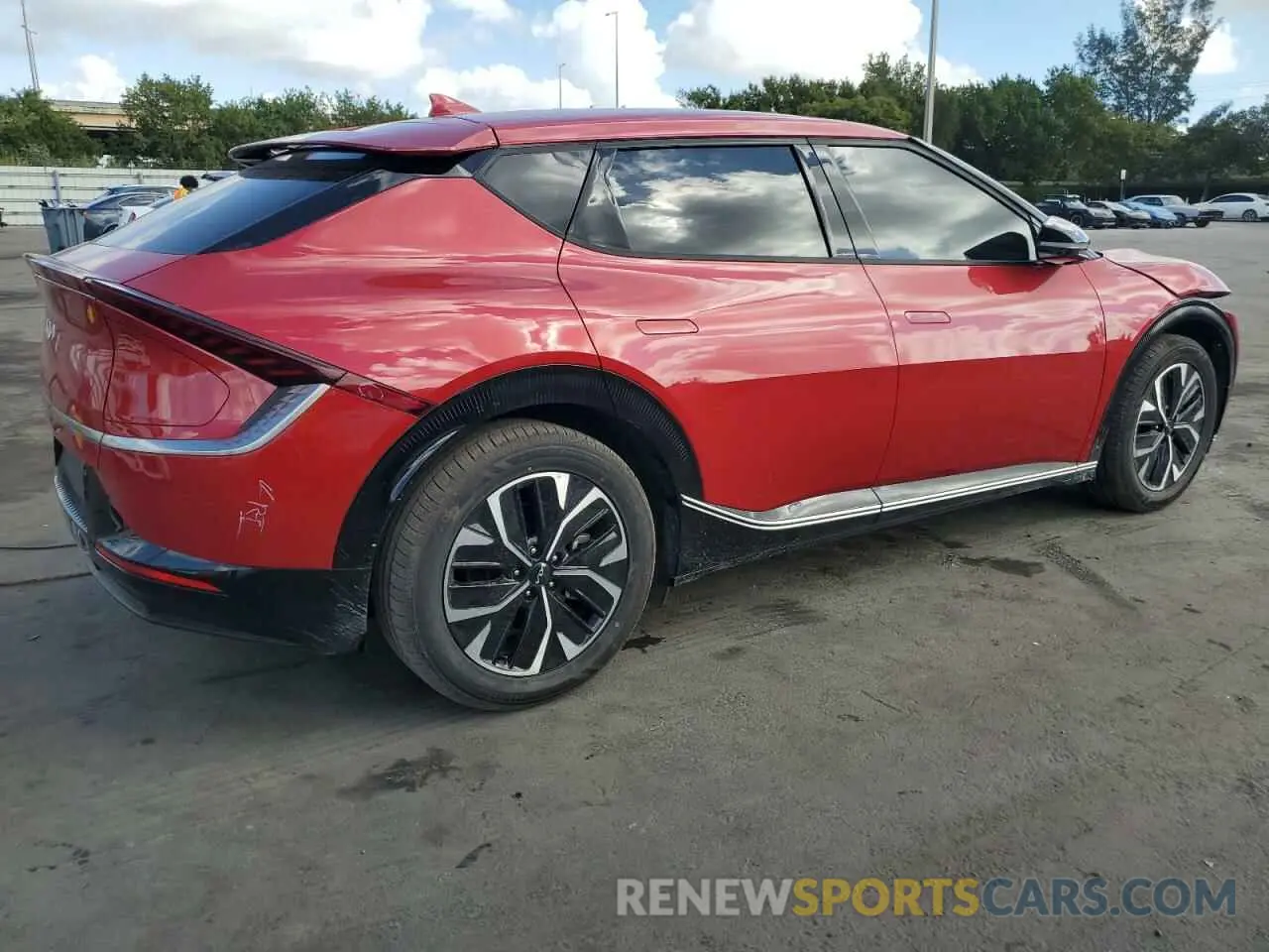 3 fotografías del automóvil dañado KNDC34LA2N5060355 KIA EV6 LIGHT 2022