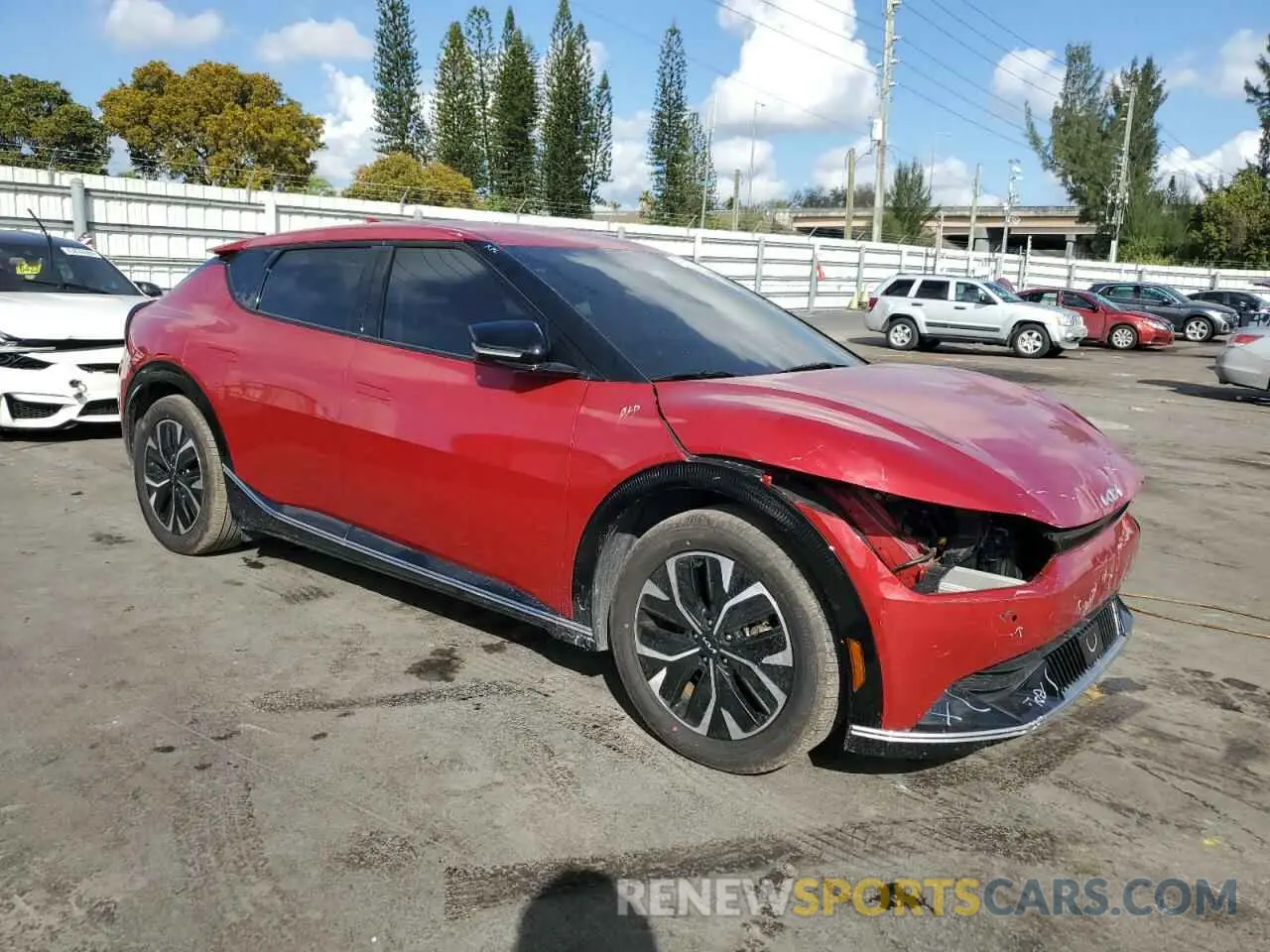 4 fotografías del automóvil dañado KNDC34LA2N5060355 KIA EV6 LIGHT 2022