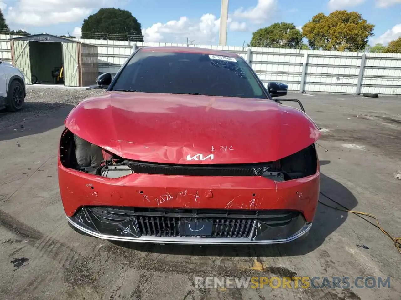 5 fotografías del automóvil dañado KNDC34LA2N5060355 KIA EV6 LIGHT 2022