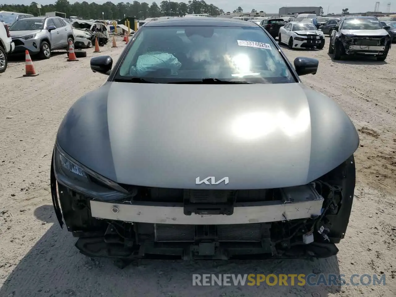 5 fotografías del automóvil dañado KNDC3DLC4N5030128 KIA EV6 LIGHT 2022