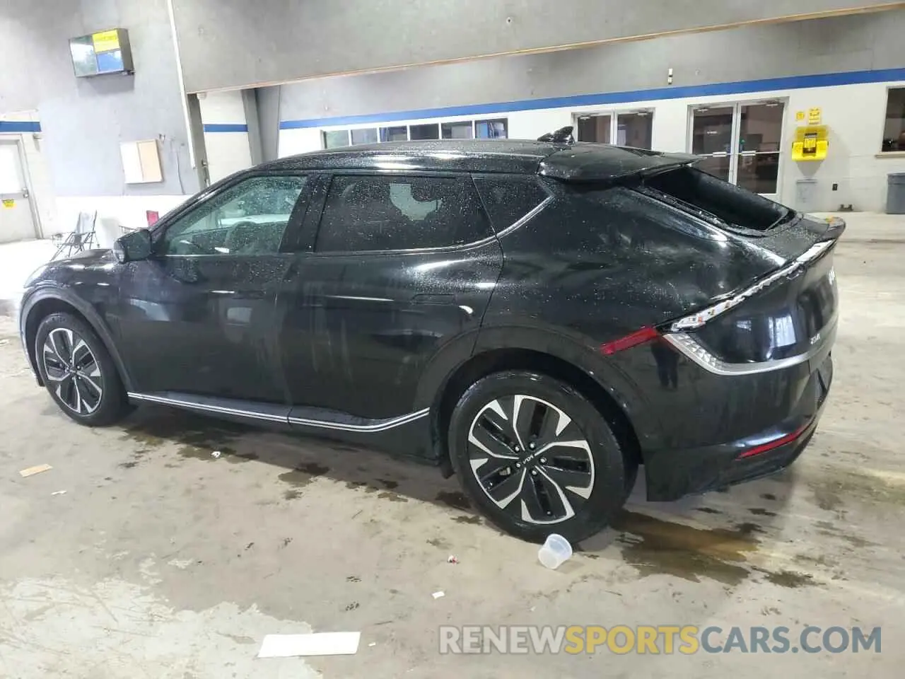 2 fotografías del automóvil dañado KNDC3DLC5N5068578 KIA EV6 LIGHT 2022