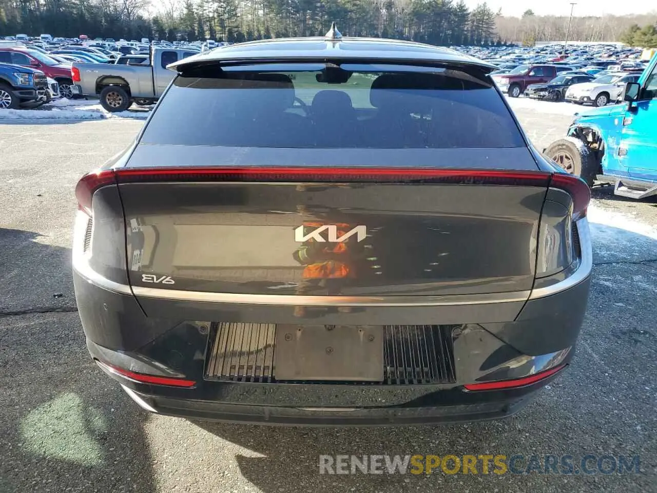 6 fotografías del automóvil dañado KNDC34LA0P5604631 KIA EV6 LIGHT 2023