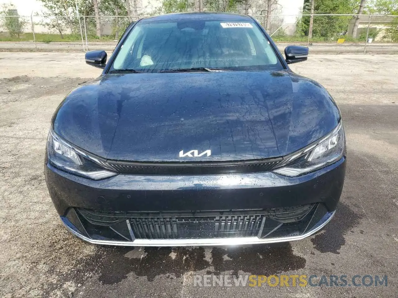 5 fotografías del automóvil dañado KNDC34LA1P5611474 KIA EV6 LIGHT 2023