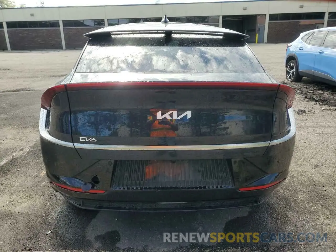 6 fotografías del automóvil dañado KNDC34LA1P5611474 KIA EV6 LIGHT 2023