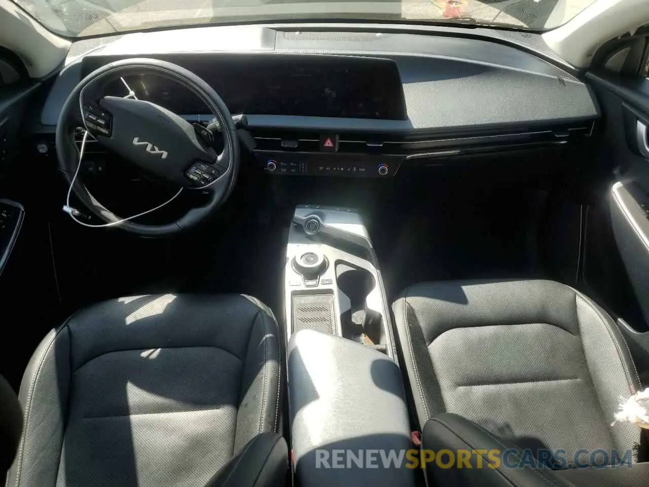 8 fotografías del automóvil dañado KNDC34LA1P5611474 KIA EV6 LIGHT 2023