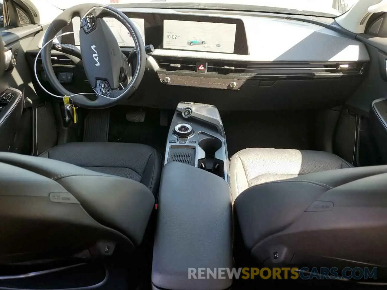 8 fotografías del automóvil dañado KNDC34LA3P5609791 KIA EV6 LIGHT 2023