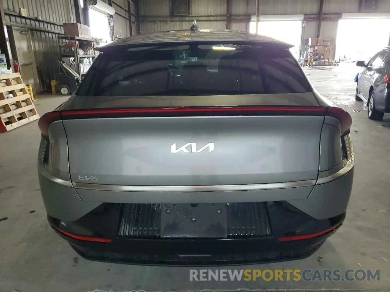 6 fotografías del automóvil dañado KNDC34LA4P5606334 KIA EV6 LIGHT 2023