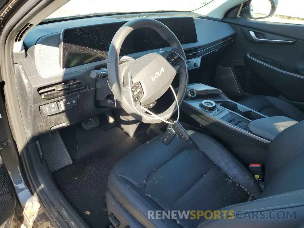 8 fotografías del automóvil dañado KNDC34LA4P5607113 KIA EV6 LIGHT 2023