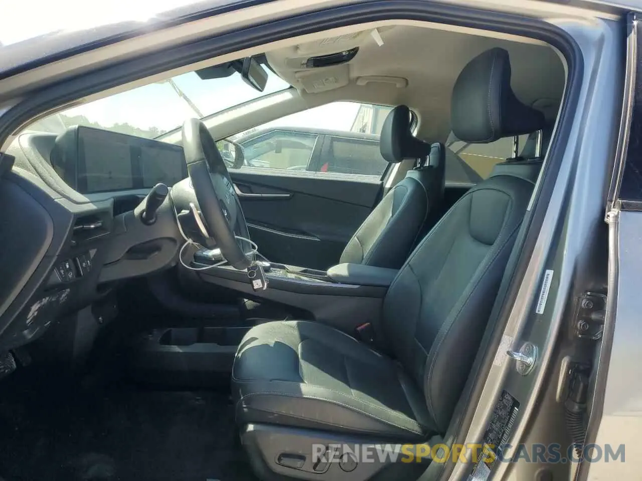 7 fotografías del automóvil dañado KNDC34LA1R5194926 KIA EV6 LIGHT 2024