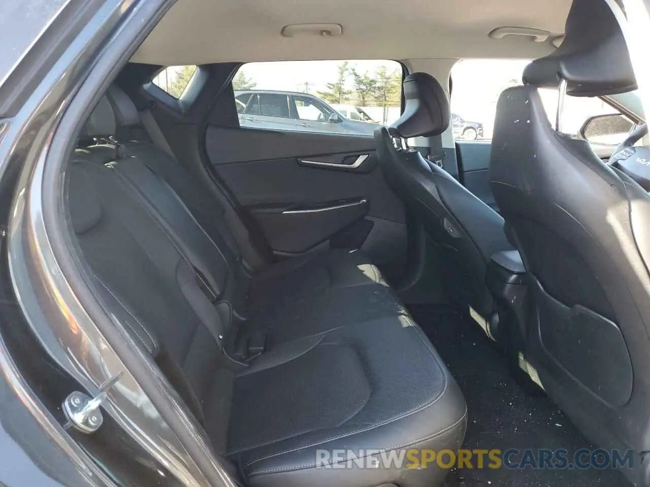10 fotografías del automóvil dañado KNDC34LA2R5616881 KIA EV6 LIGHT 2024