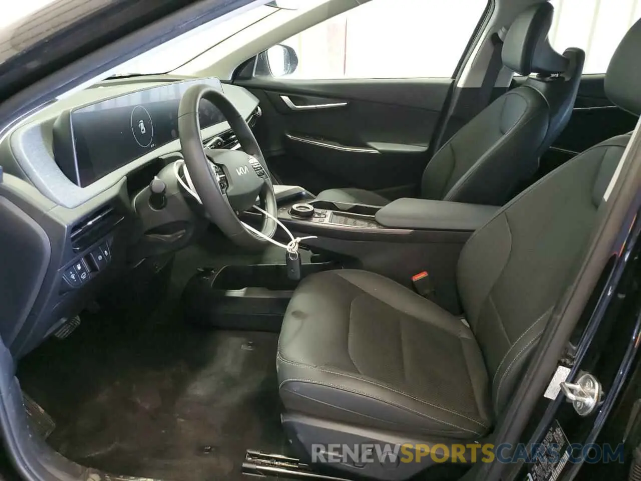 7 fotografías del automóvil dañado KNDC34LA5R5198655 KIA EV6 LIGHT 2024