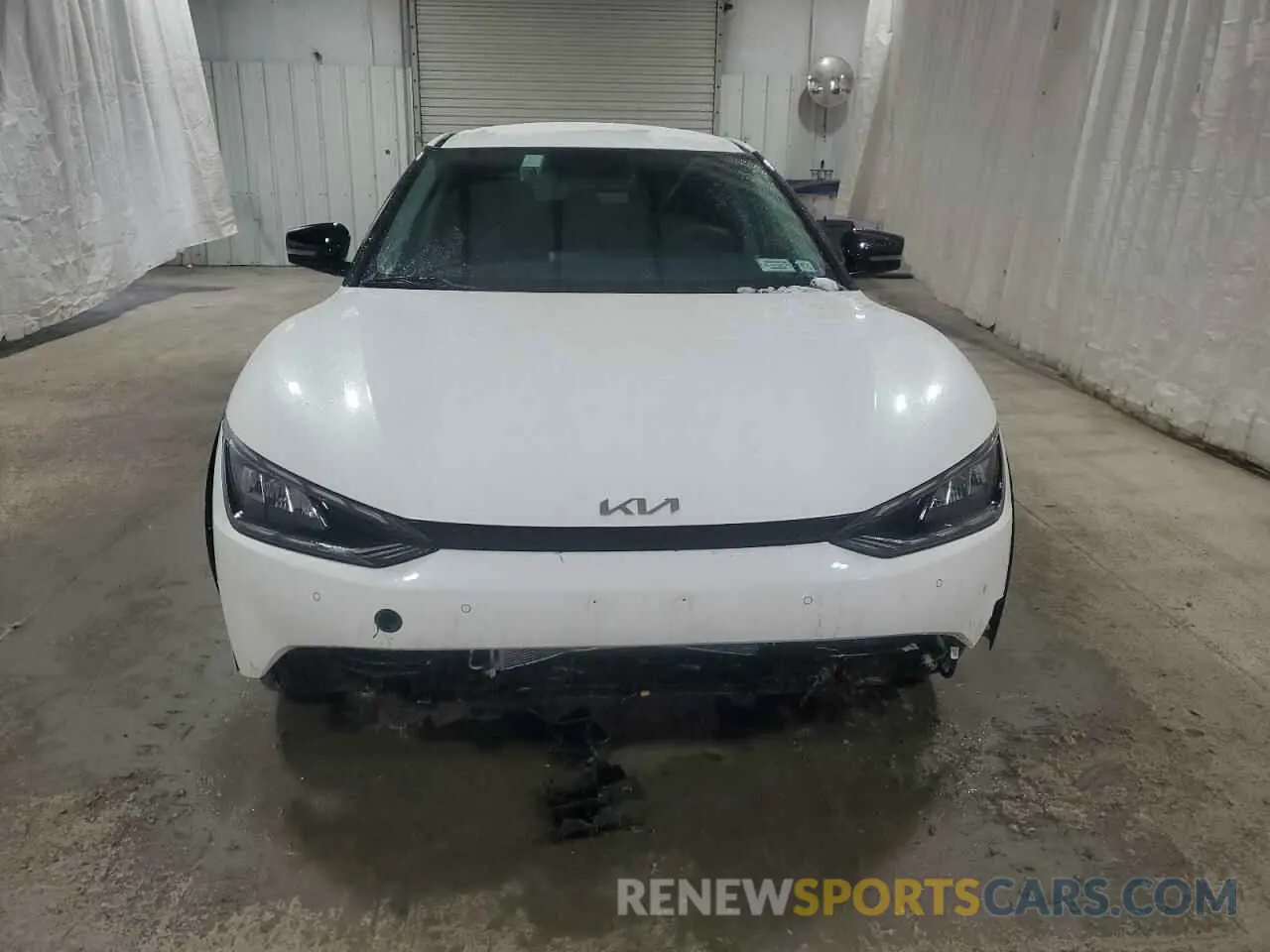 5 fotografías del automóvil dañado KNDC34LA7R5214547 KIA EV6 LIGHT 2024