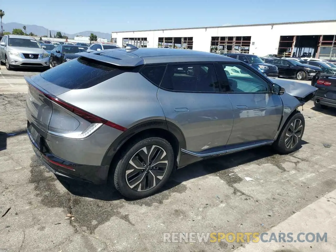 3 fotografías del automóvil dañado KNDC34LA7R5217335 KIA EV6 LIGHT 2024