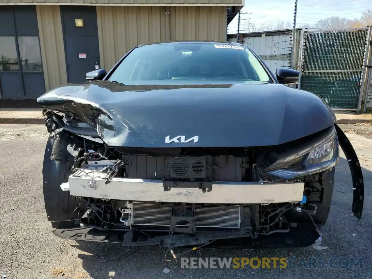 5 fotografías del automóvil dañado KNDC34LA8R5202276 KIA EV6 LIGHT 2024