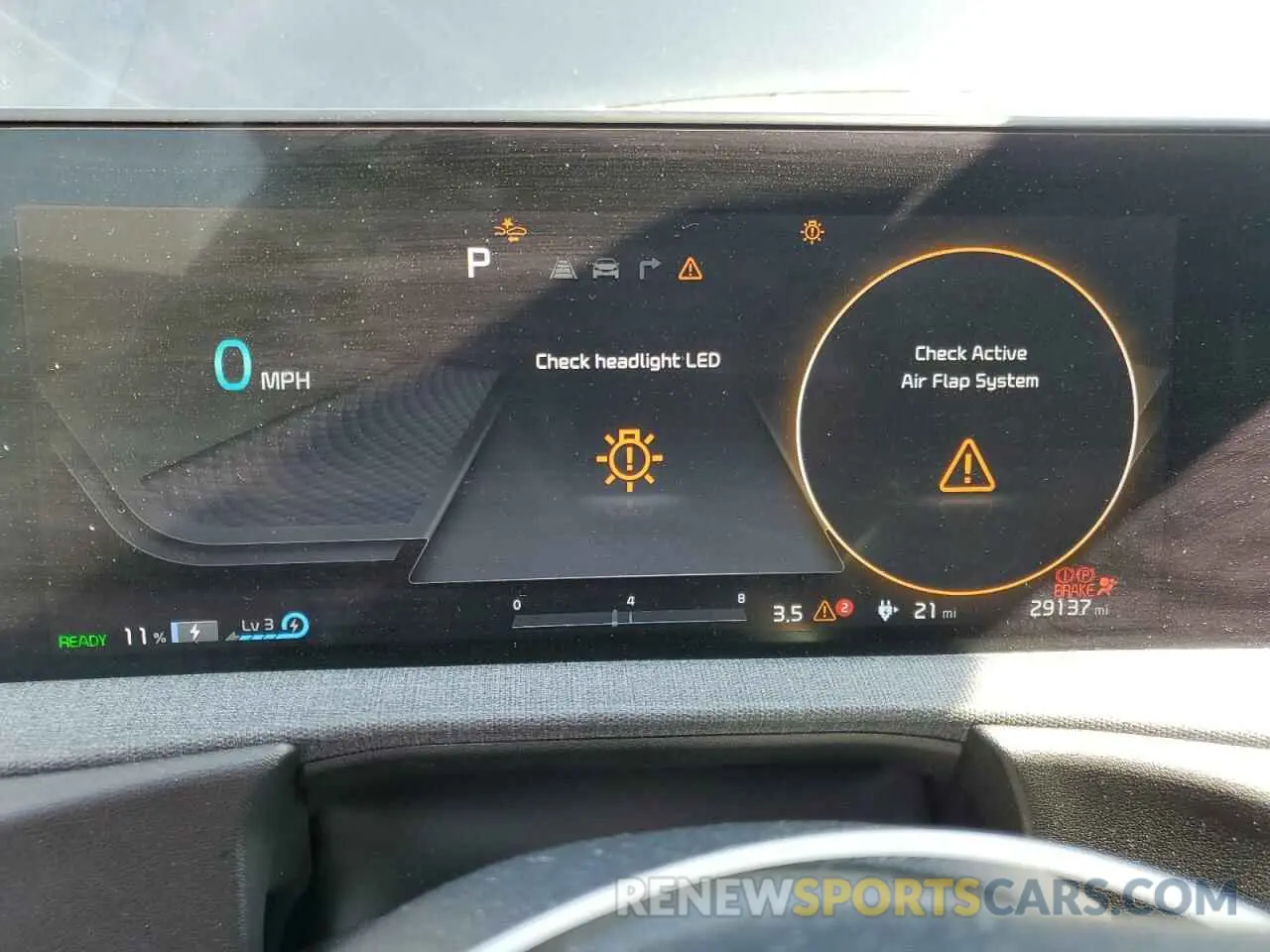 9 fotografías del automóvil dañado KNDC34LA8R5202276 KIA EV6 LIGHT 2024