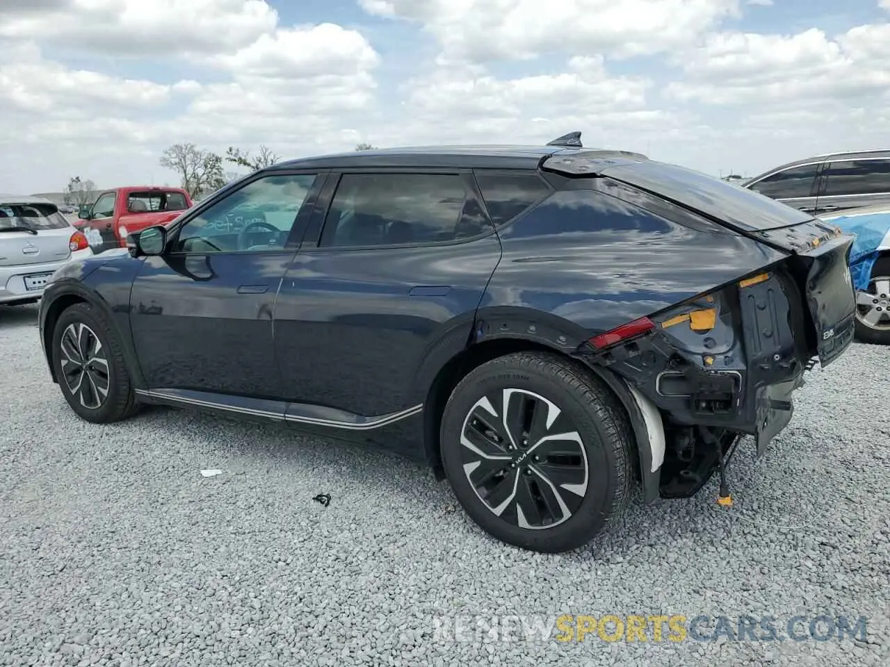 2 fotografías del automóvil dañado KNDC34LAXR5166820 KIA EV6 LIGHT 2024