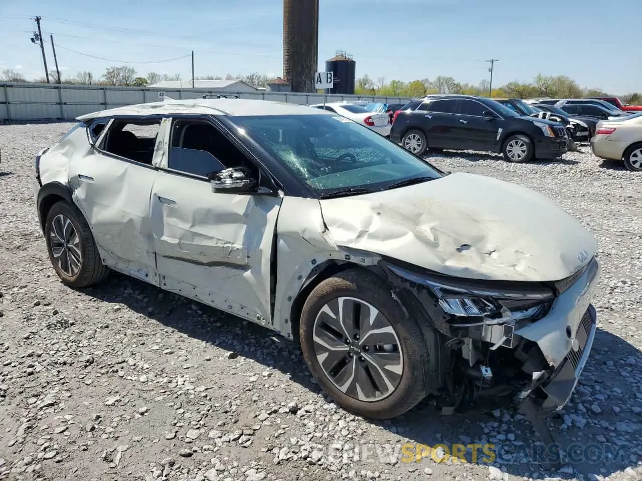 4 fotografías del automóvil dañado KNDC34LAXR5218298 KIA EV6 LIGHT 2024