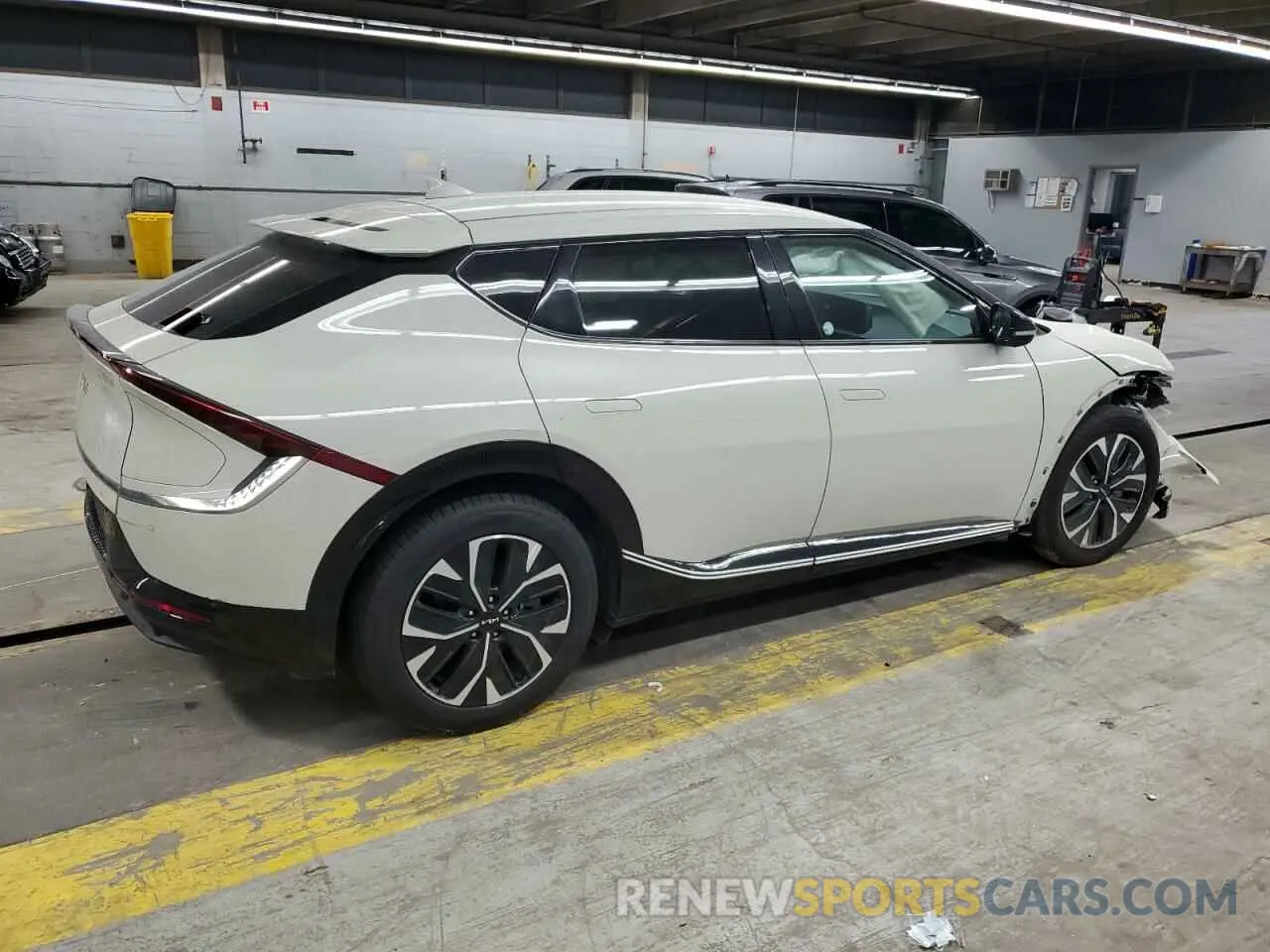 3 fotografías del automóvil dañado KNDC3DLC2R5164593 KIA EV6 LIGHT 2024