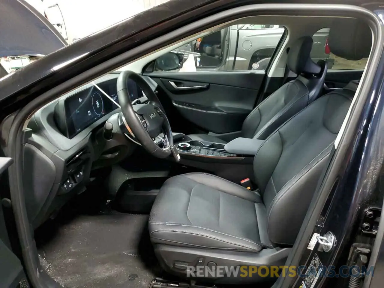 7 fotografías del automóvil dañado KNDC3DLC5R5182649 KIA EV6 LIGHT 2024