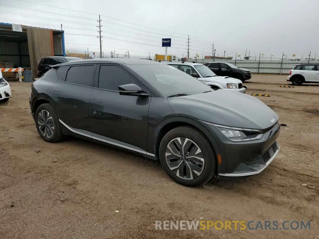 4 fotografías del automóvil dañado KNDC3DLC6R5216890 KIA EV6 LIGHT 2024