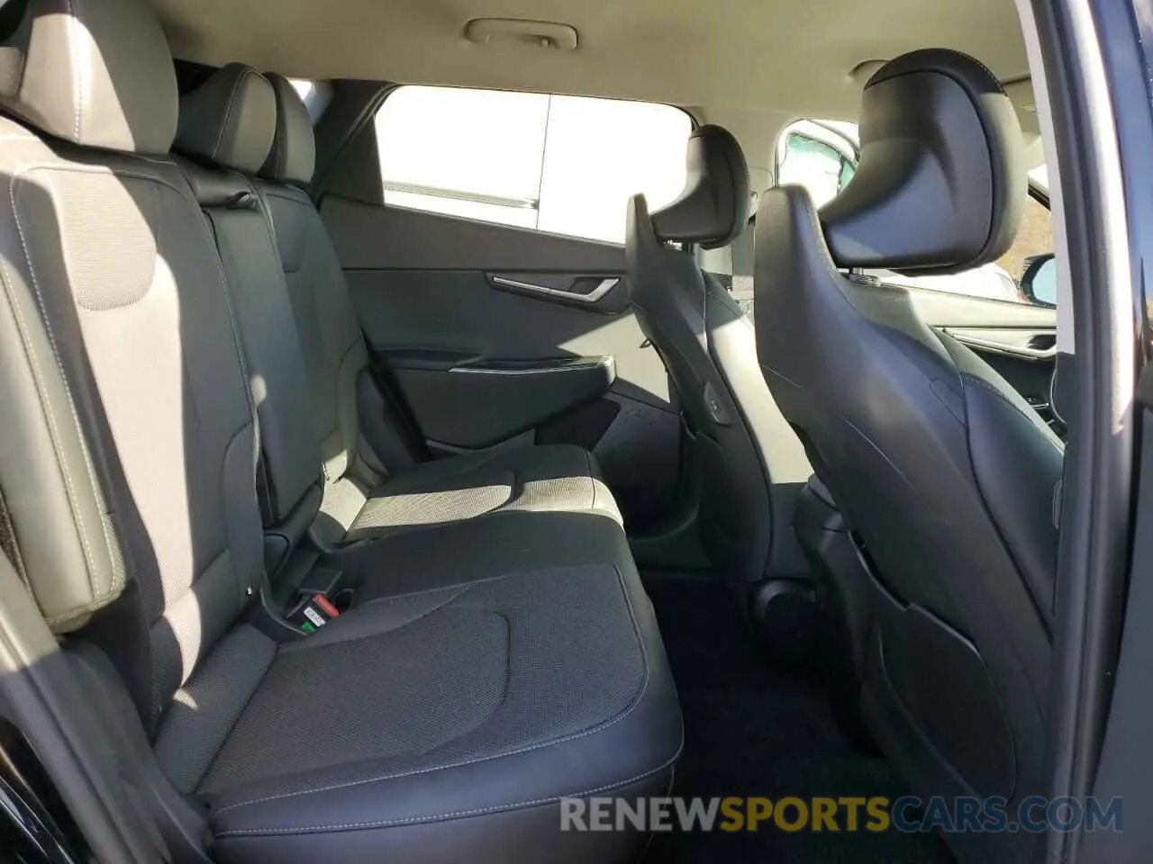 11 fotografías del automóvil dañado KNDC3DLC7R5623424 KIA EV6 LIGHT 2024