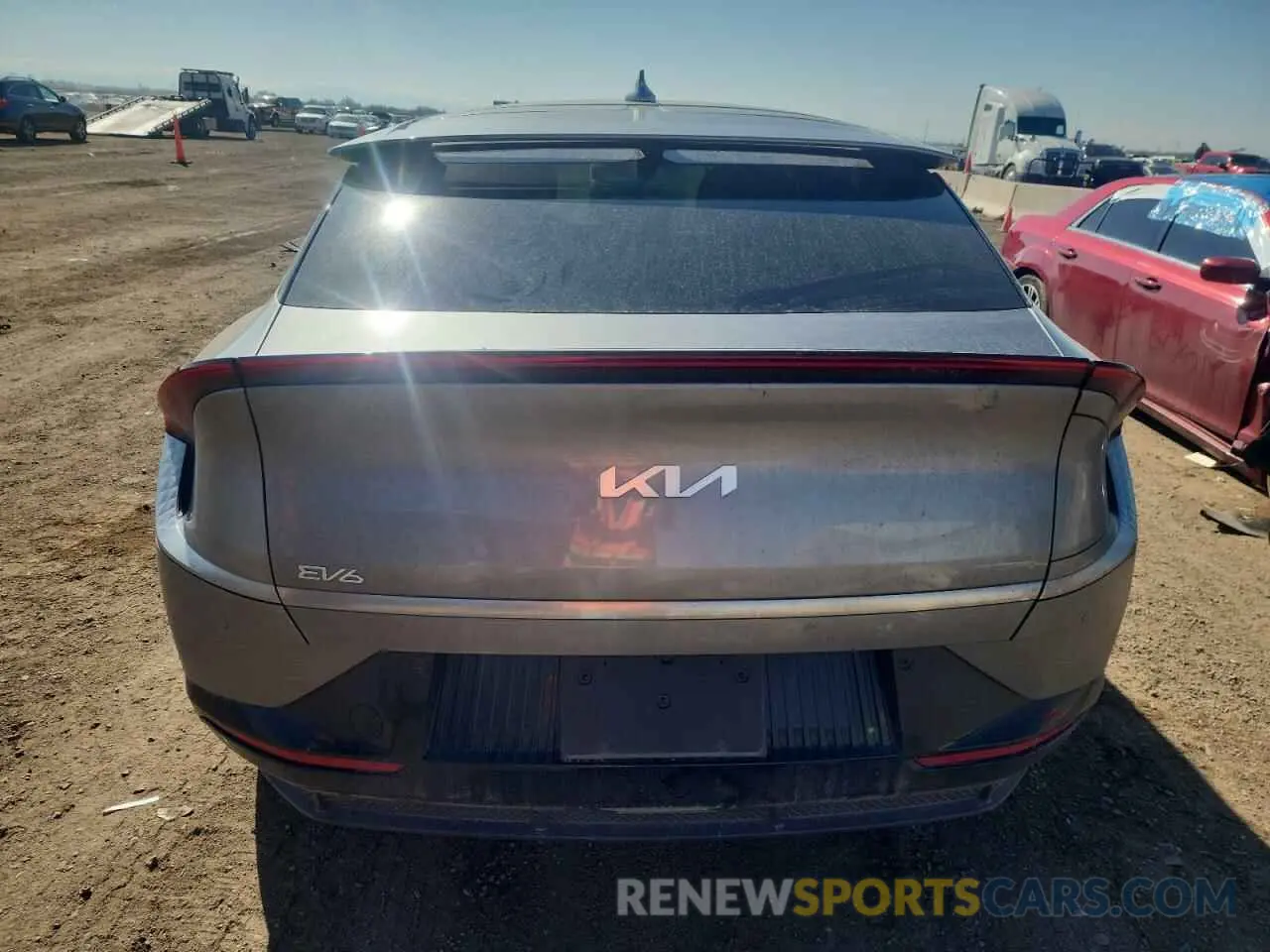 6 fotografías del automóvil dañado KNDC3DLC8R5203168 KIA EV6 LIGHT 2024