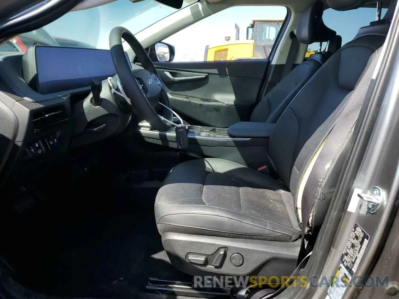 7 fotografías del automóvil dañado KNDC3DLC8R5203168 KIA EV6 LIGHT 2024